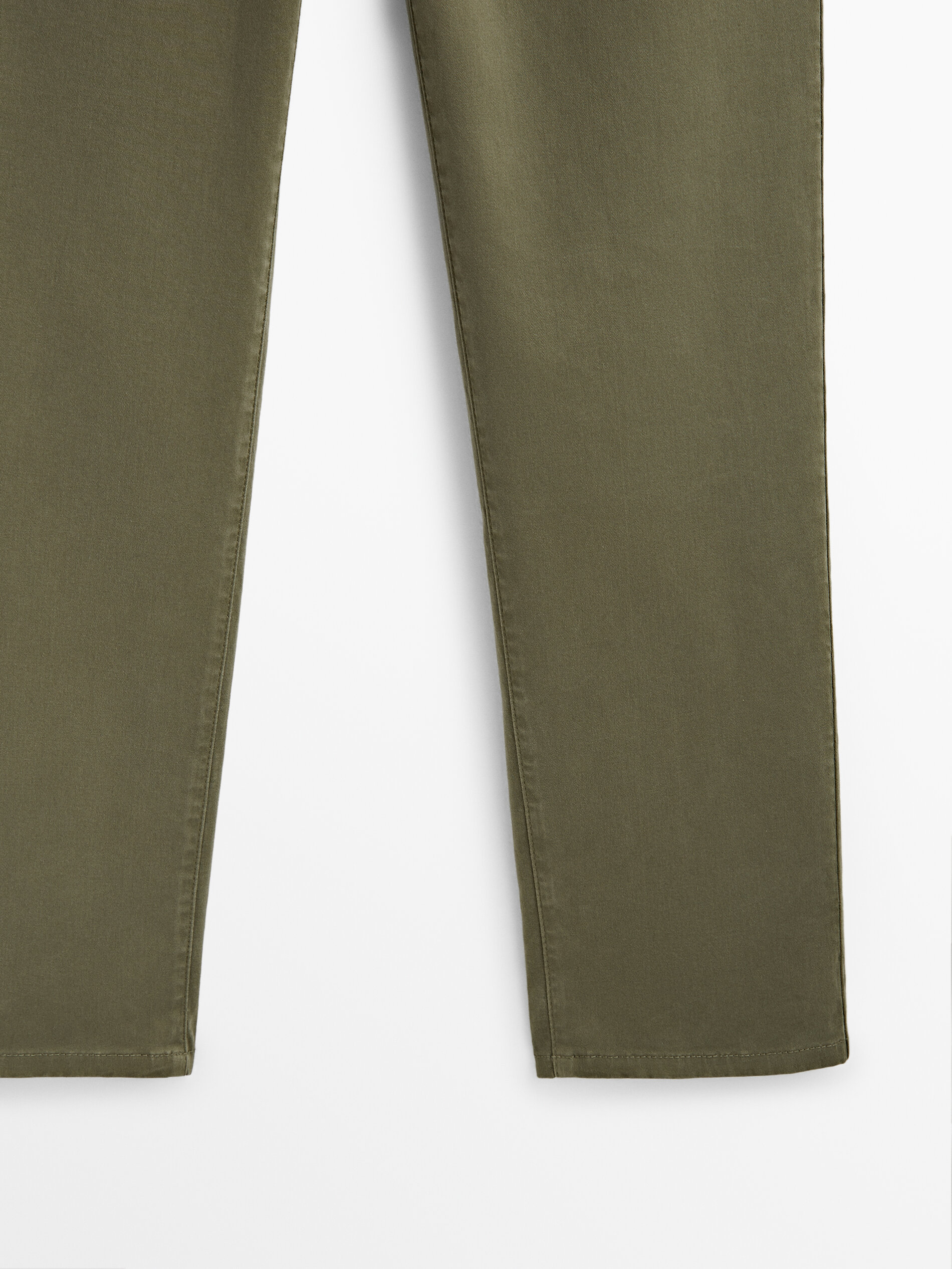 Pantalón tiro medio slim cropped - KAKI