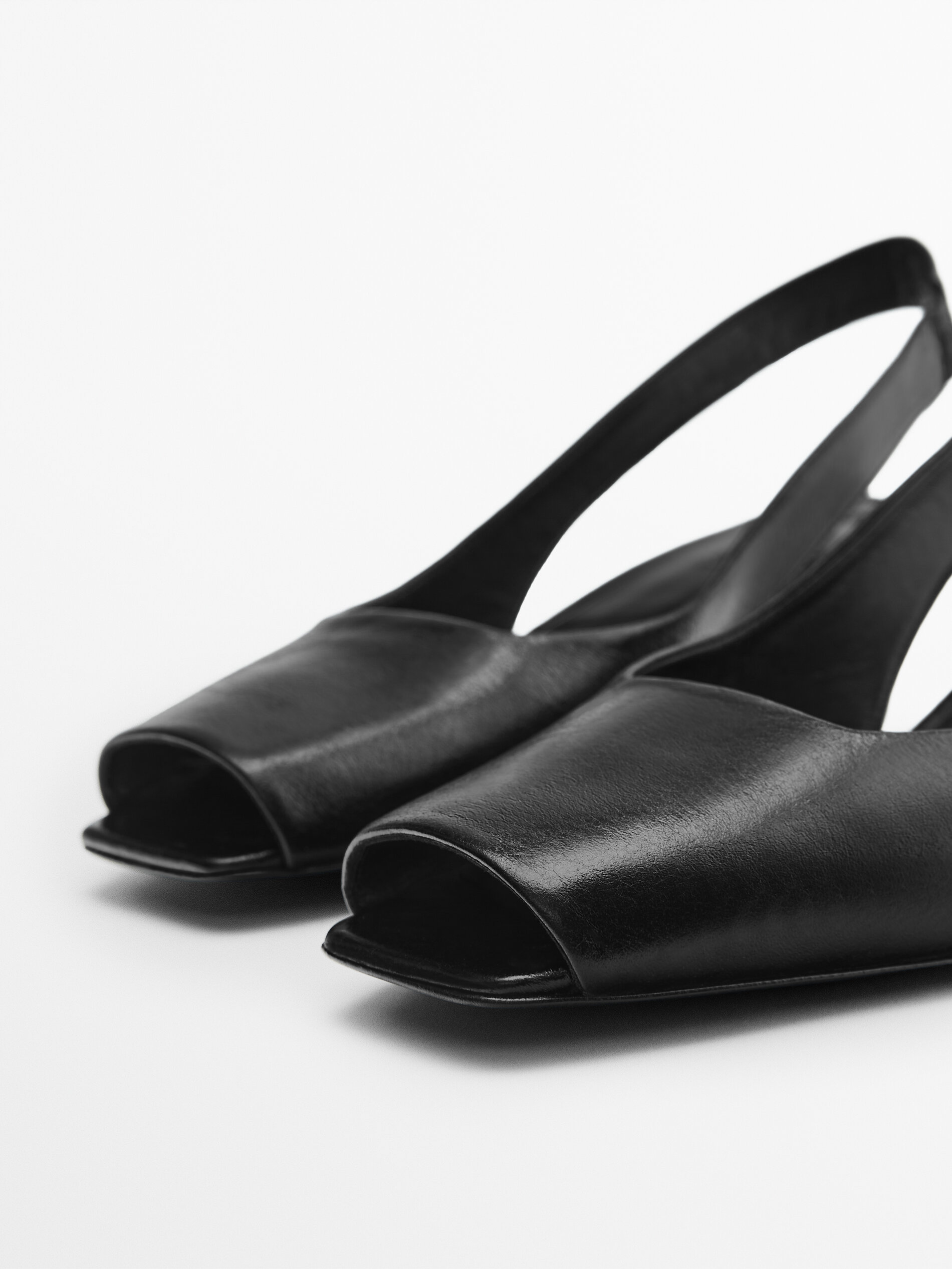 Zapato tacón piel destalonado - NEGRO