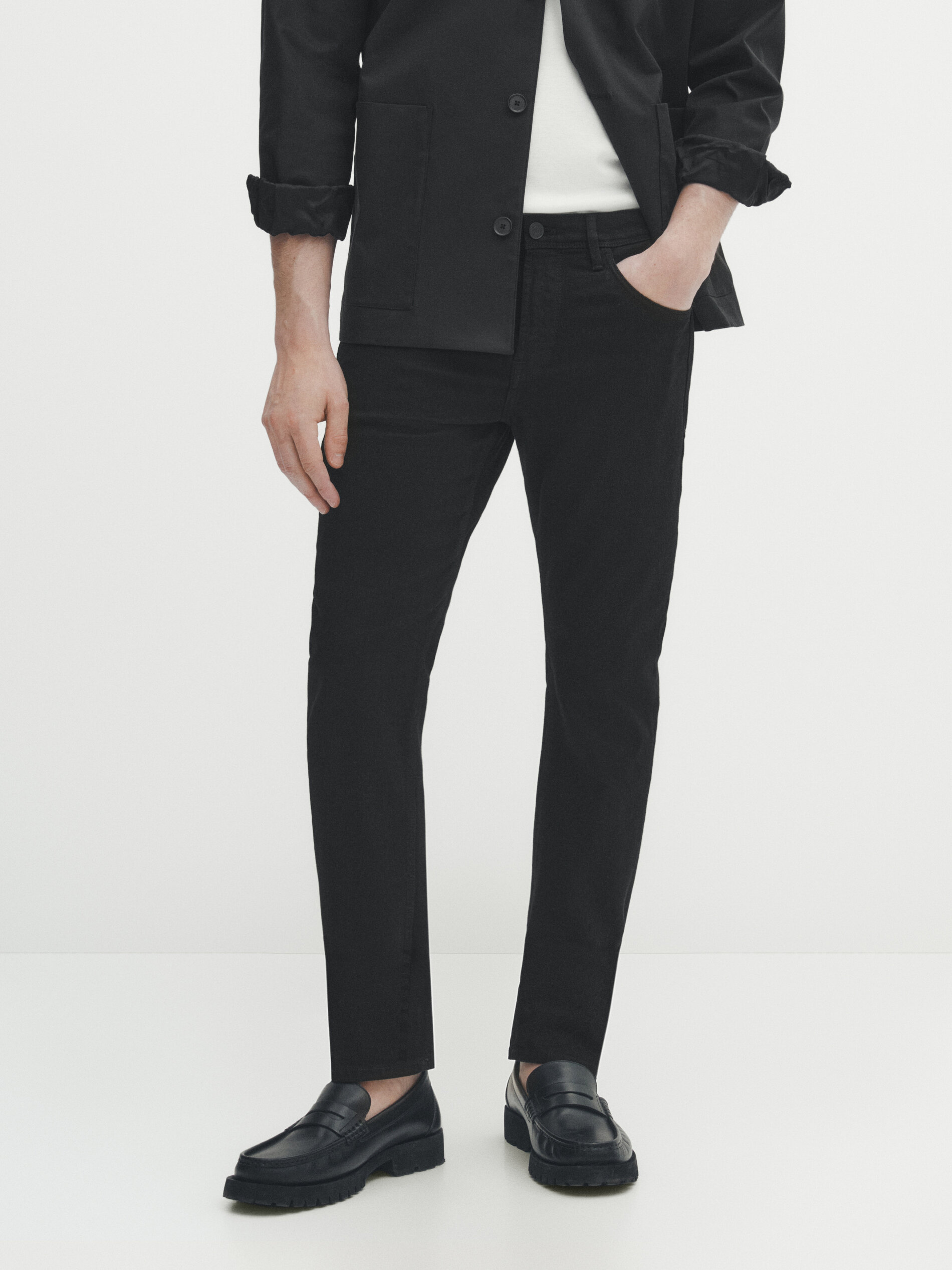 Pantalón vaquero negro slim fit - NEGRO