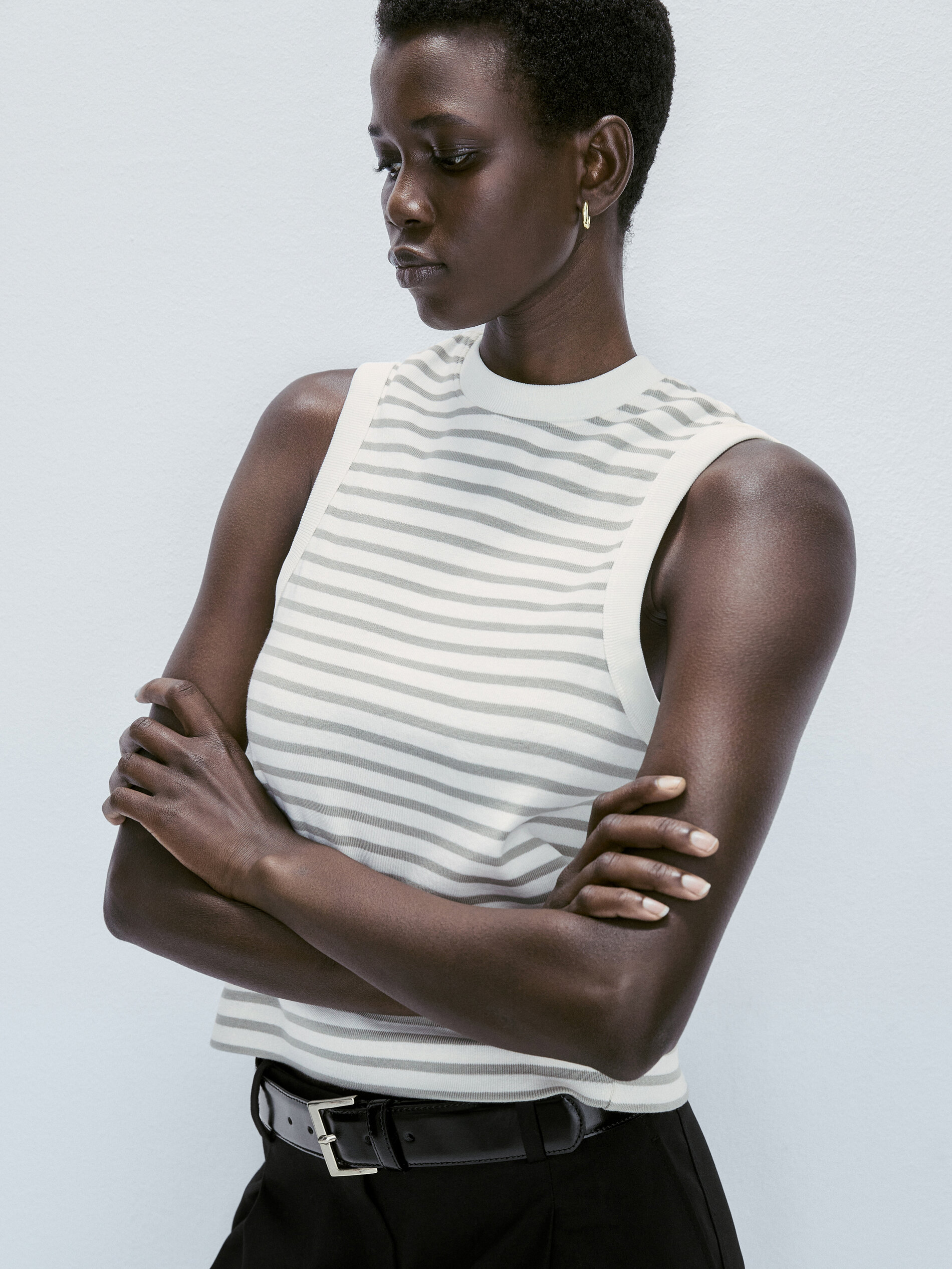 Camiseta rayas contraste sin mangas - GRIS