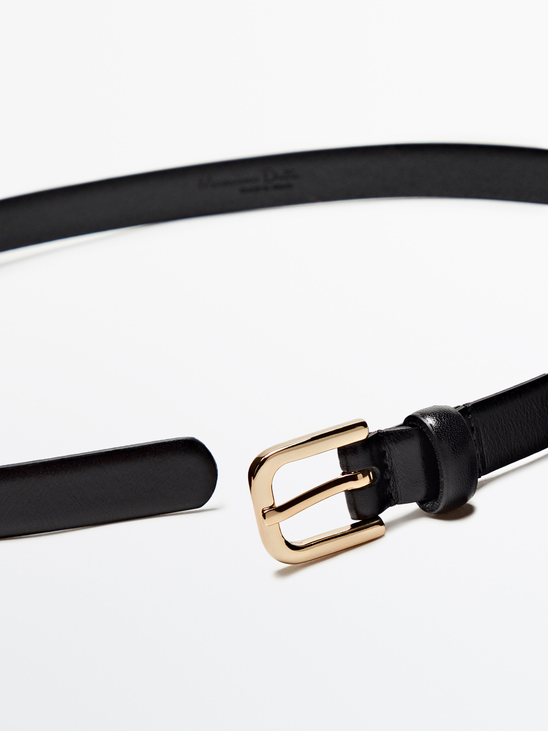 Cinturón piel hebilla dorada - NEGRO