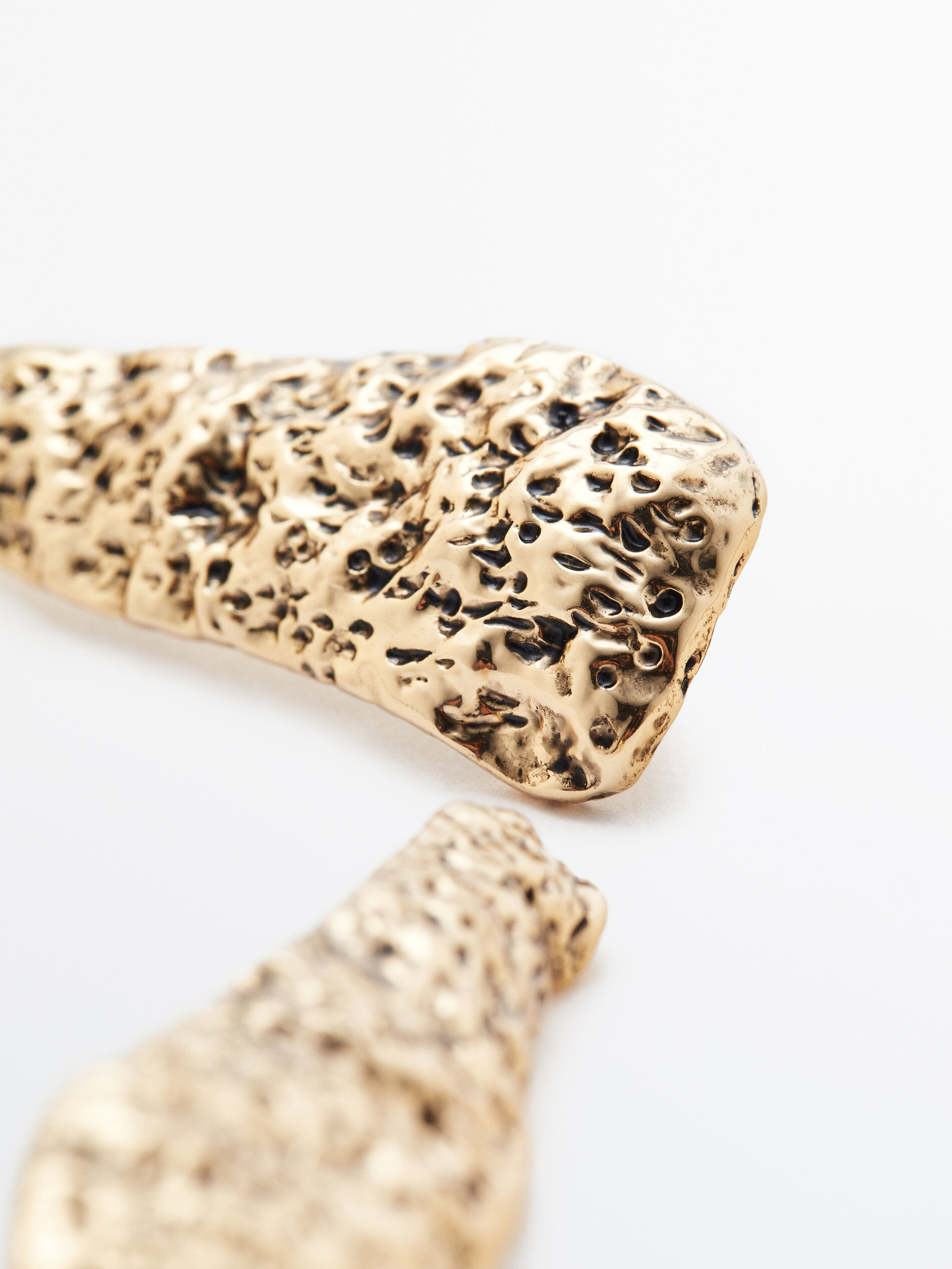 Pendientes largos textura baño oro - ORO