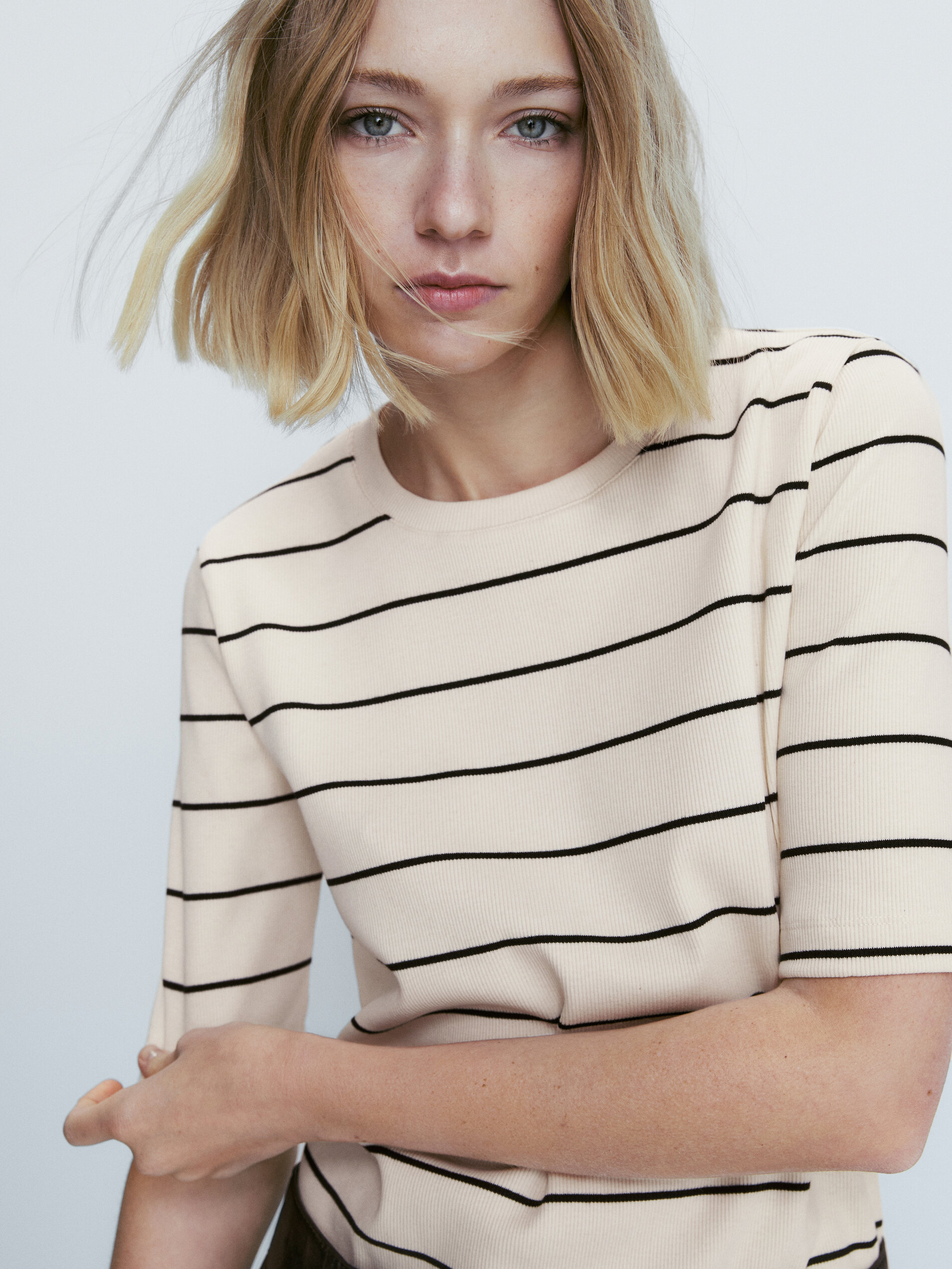 Camiseta rayas canalé manga 3/4 - CRUDO