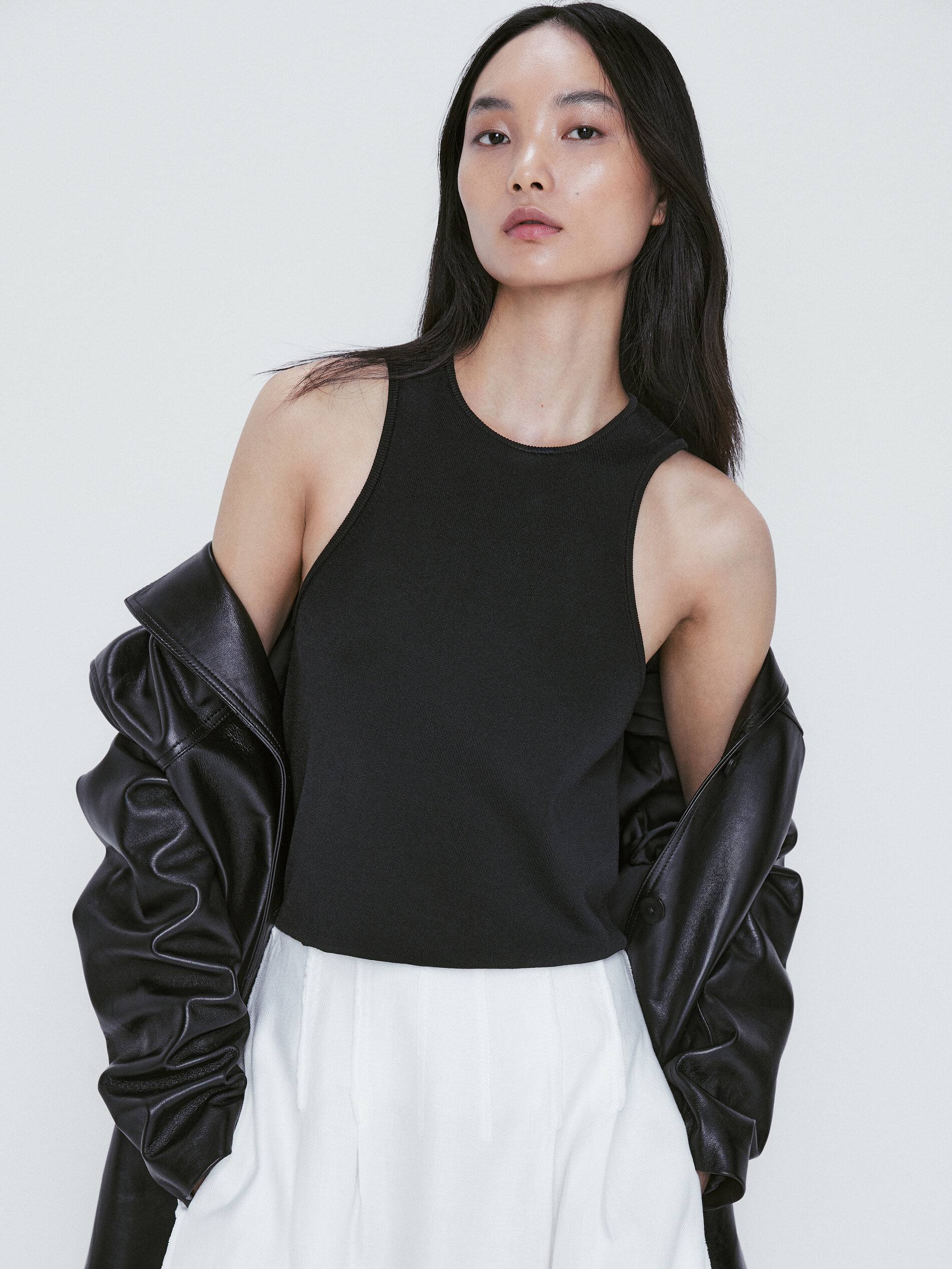 Top negro sin mangas - NEGRO