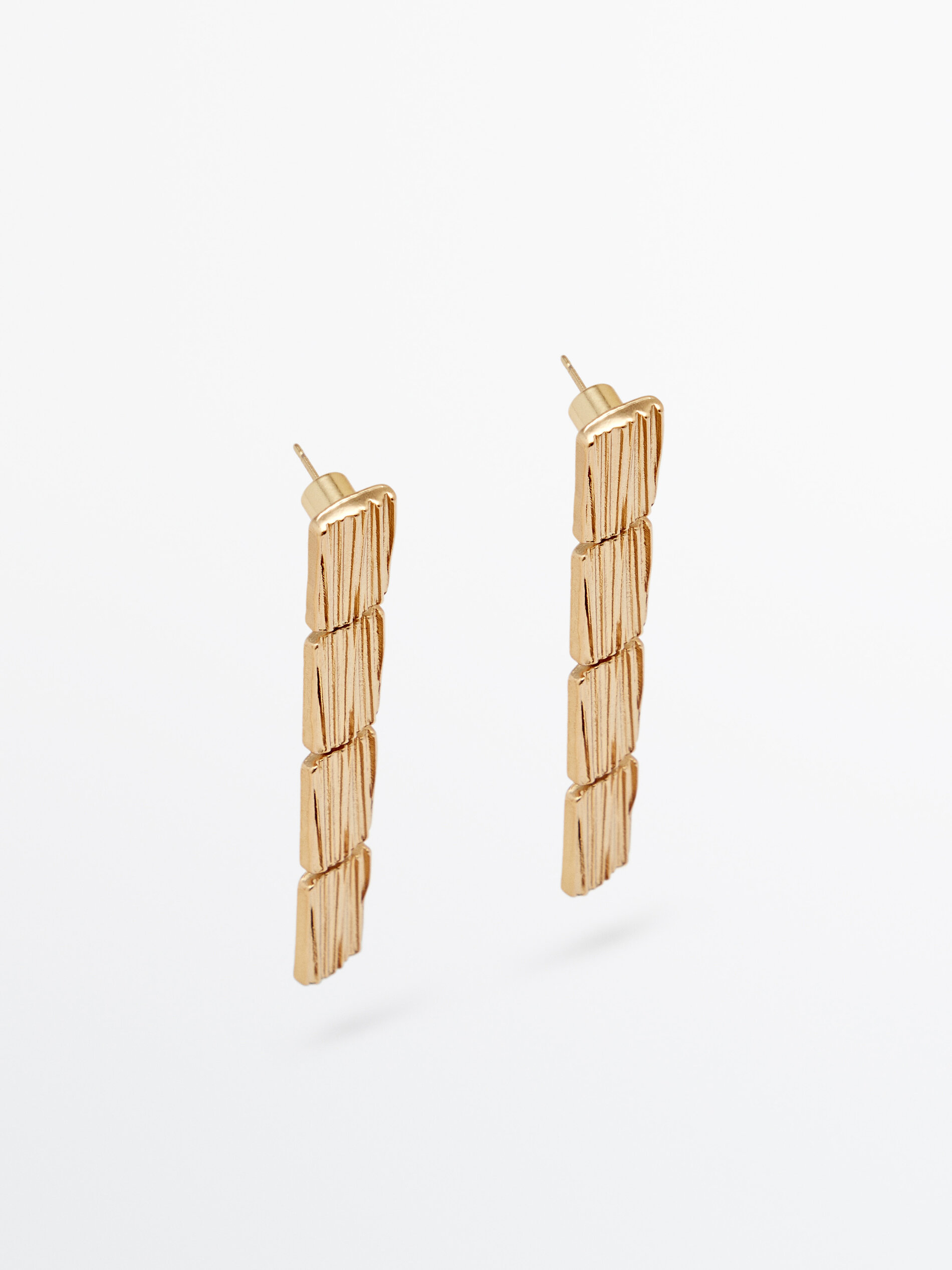 Pendientes largos textura baño oro - DORADO