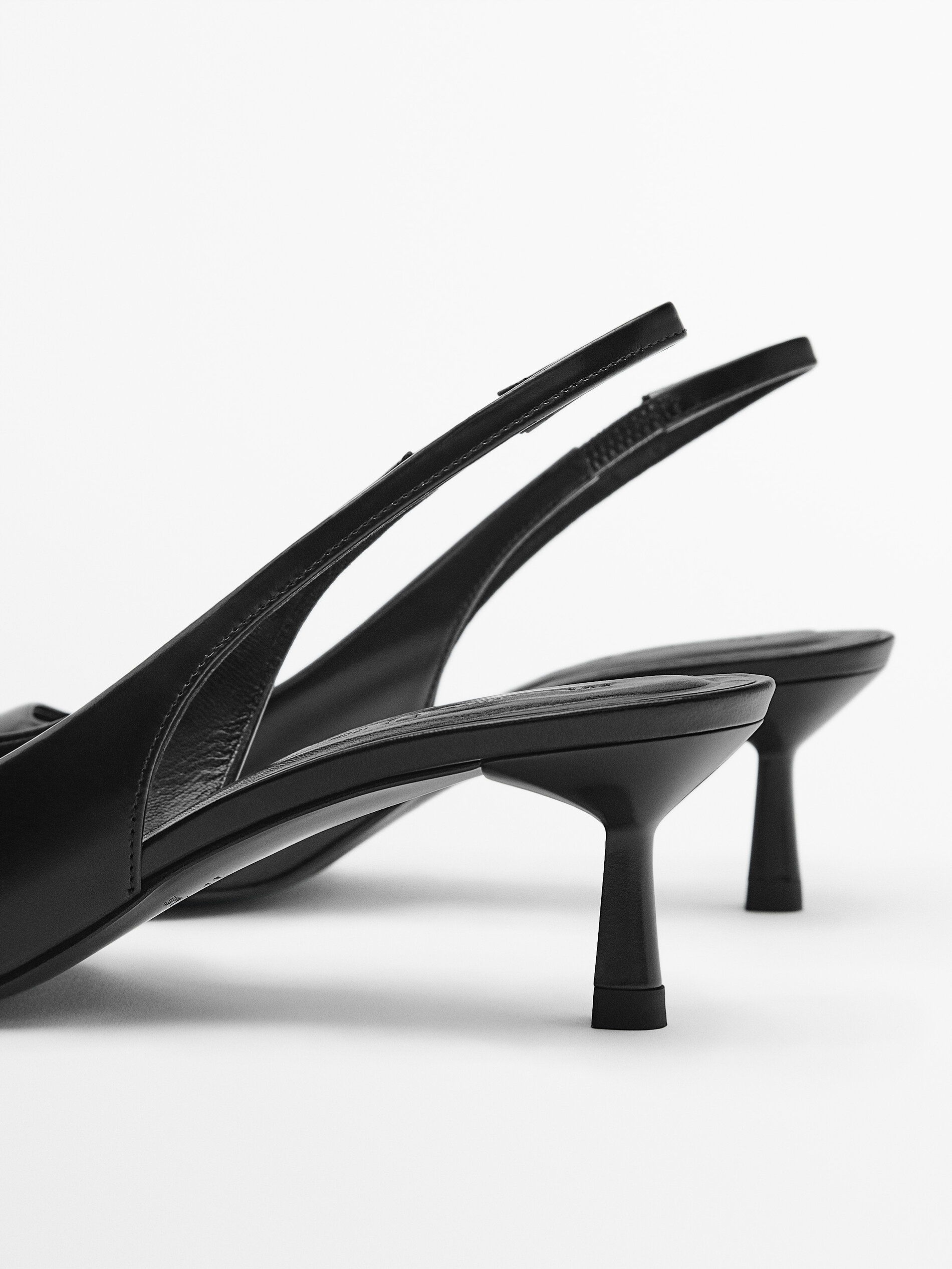 Zapato tacón piel destalonado - NEGRO