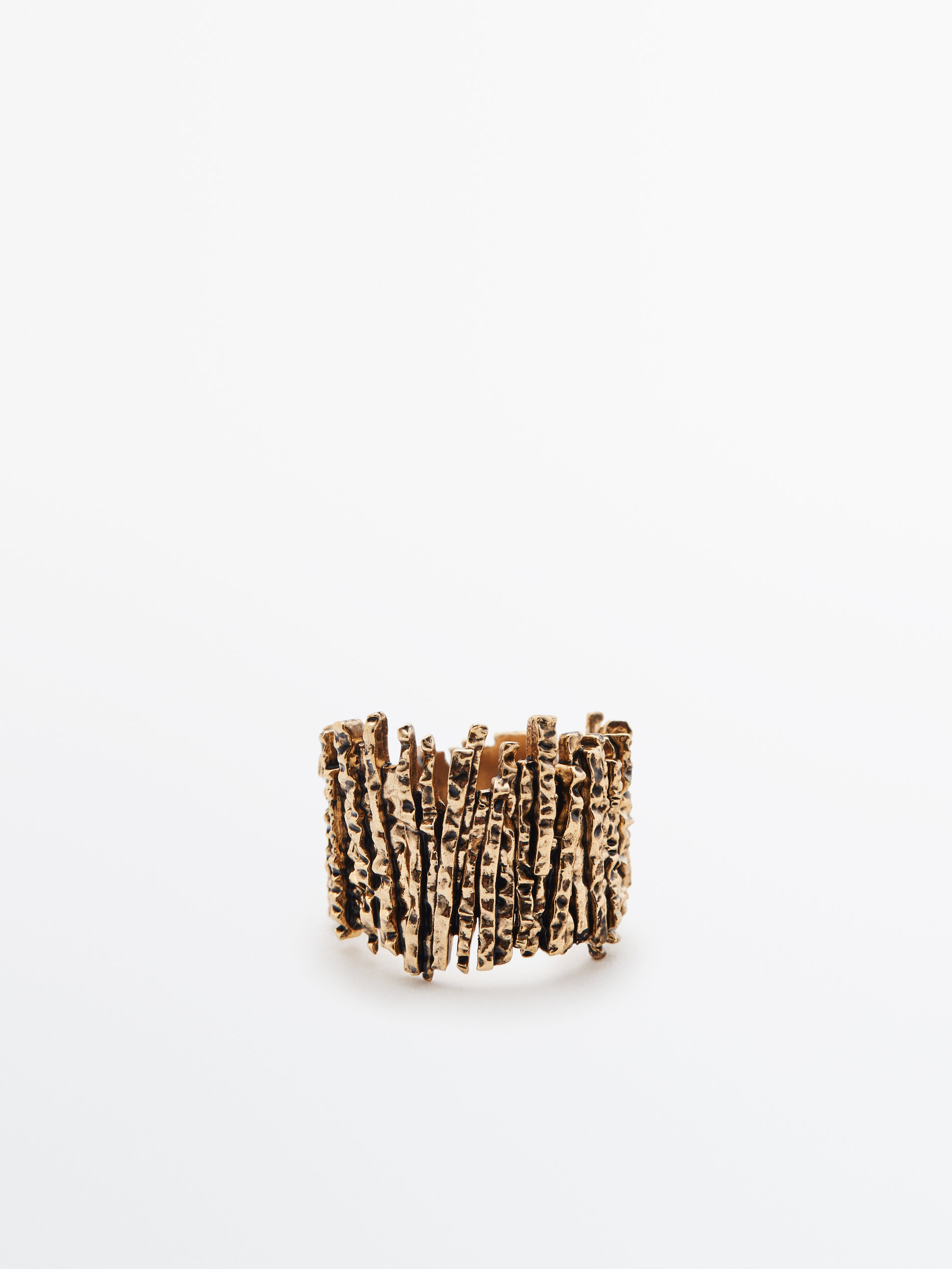 Anillo textura especial baño oro - ORO