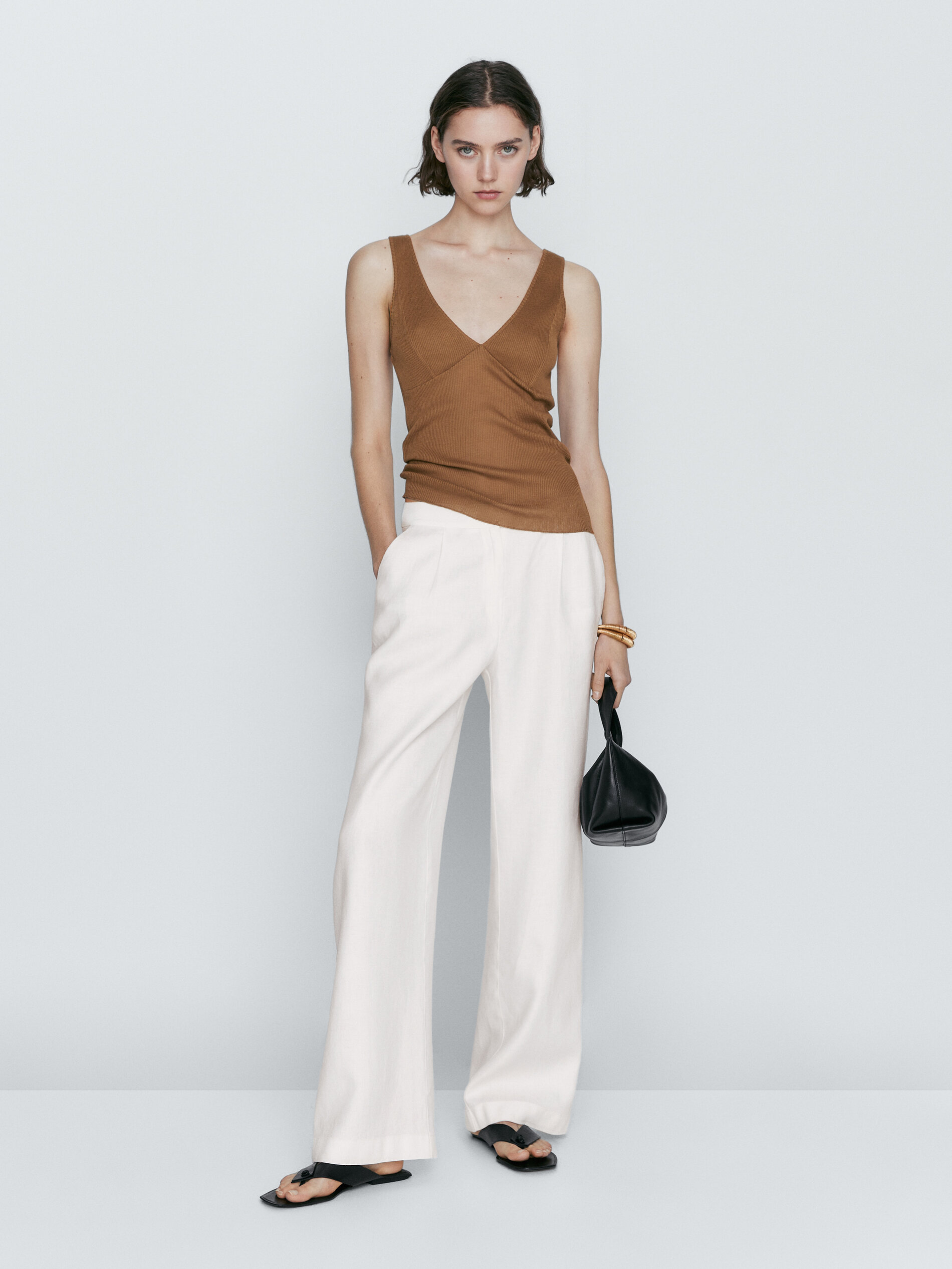 Camiseta tirantes detalle costura - TOSTADO