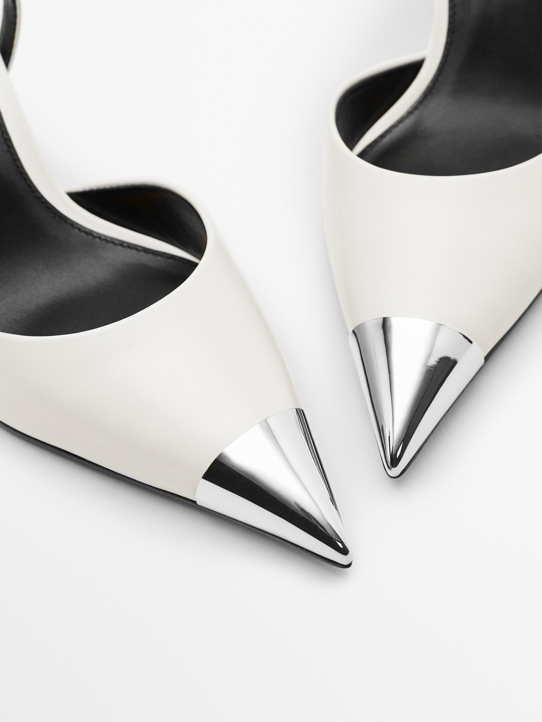 Zapato tacón piel punta metálica - Studio - CRUDO