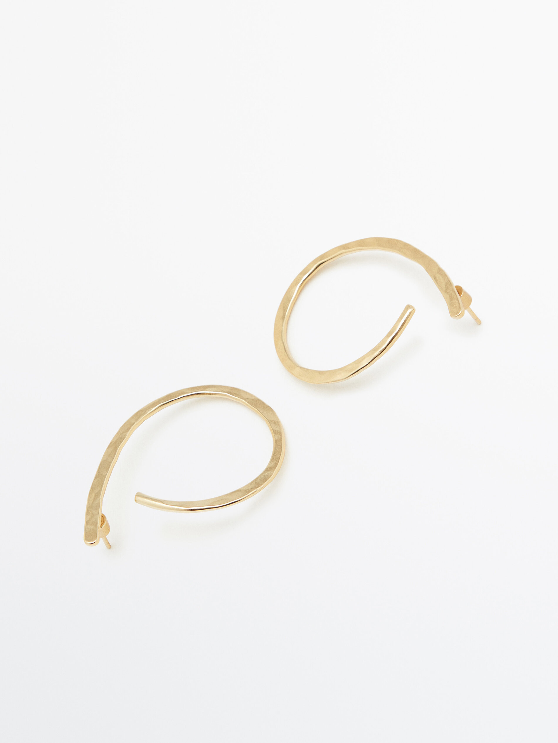 Pendientes aros ovalados textura baño oro - DORADO