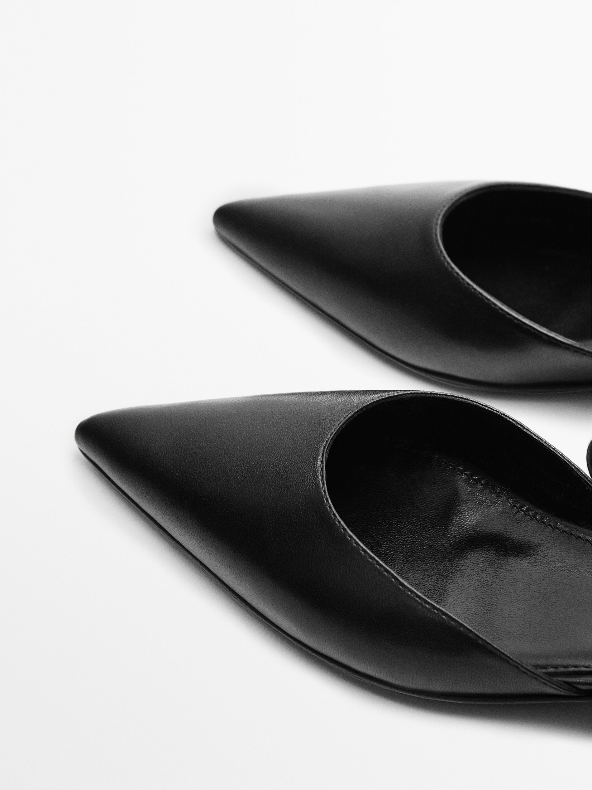 Zapato tacón piel destalonado - NEGRO