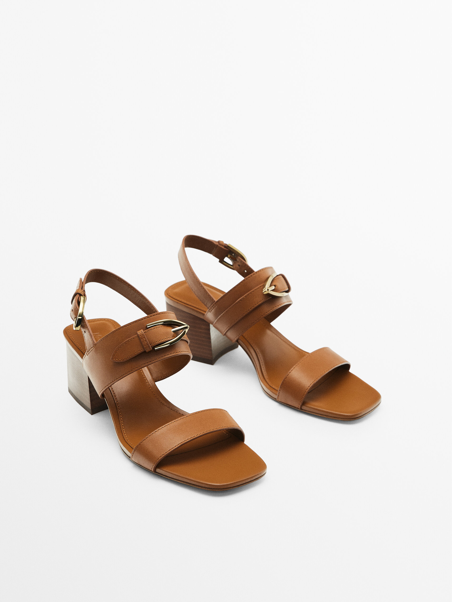 SANDALIA CUERO HEBILLAS TACON ANCHO - CUERO