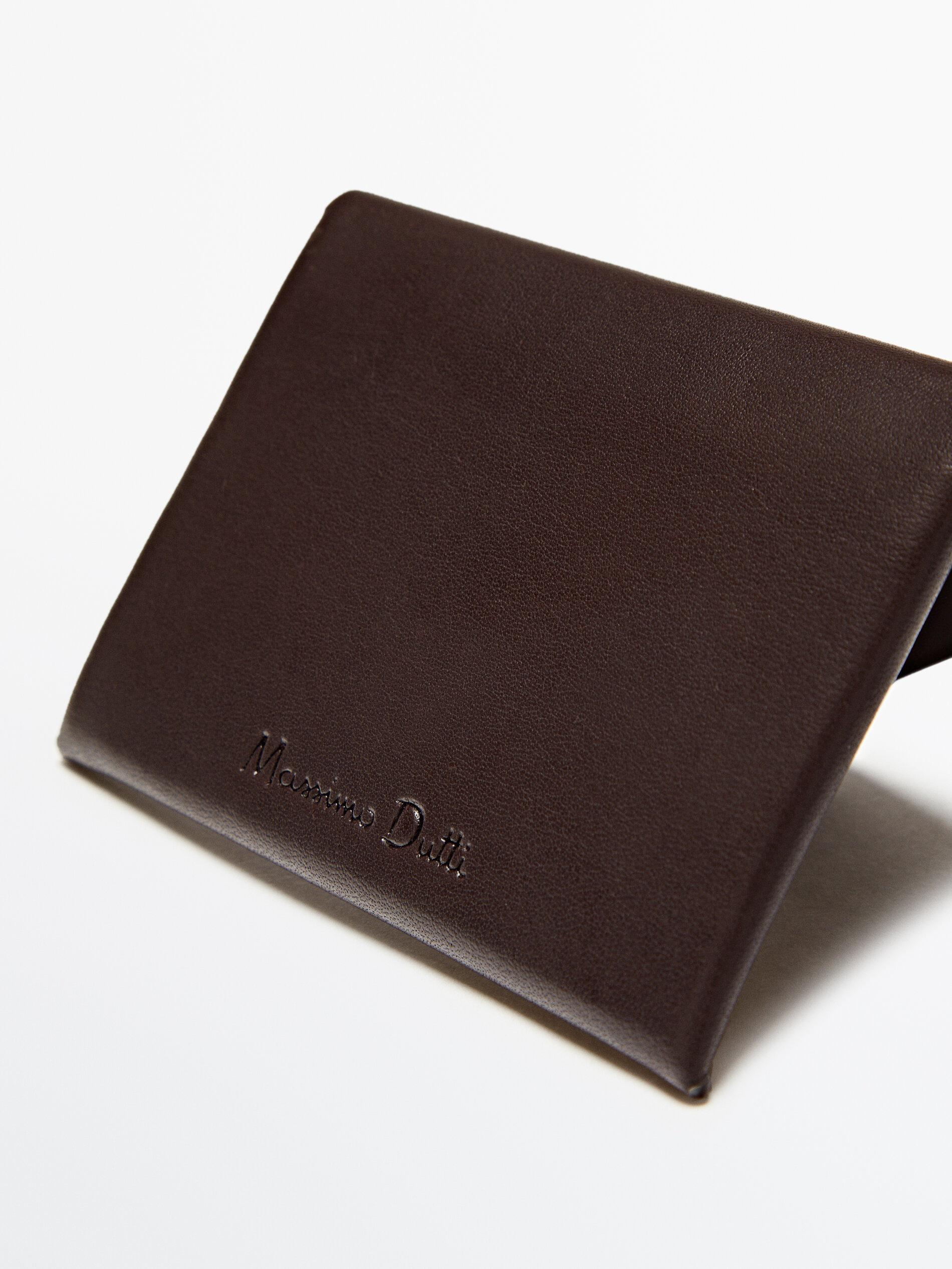 Cartera piel tipo sobre - MARRÓN