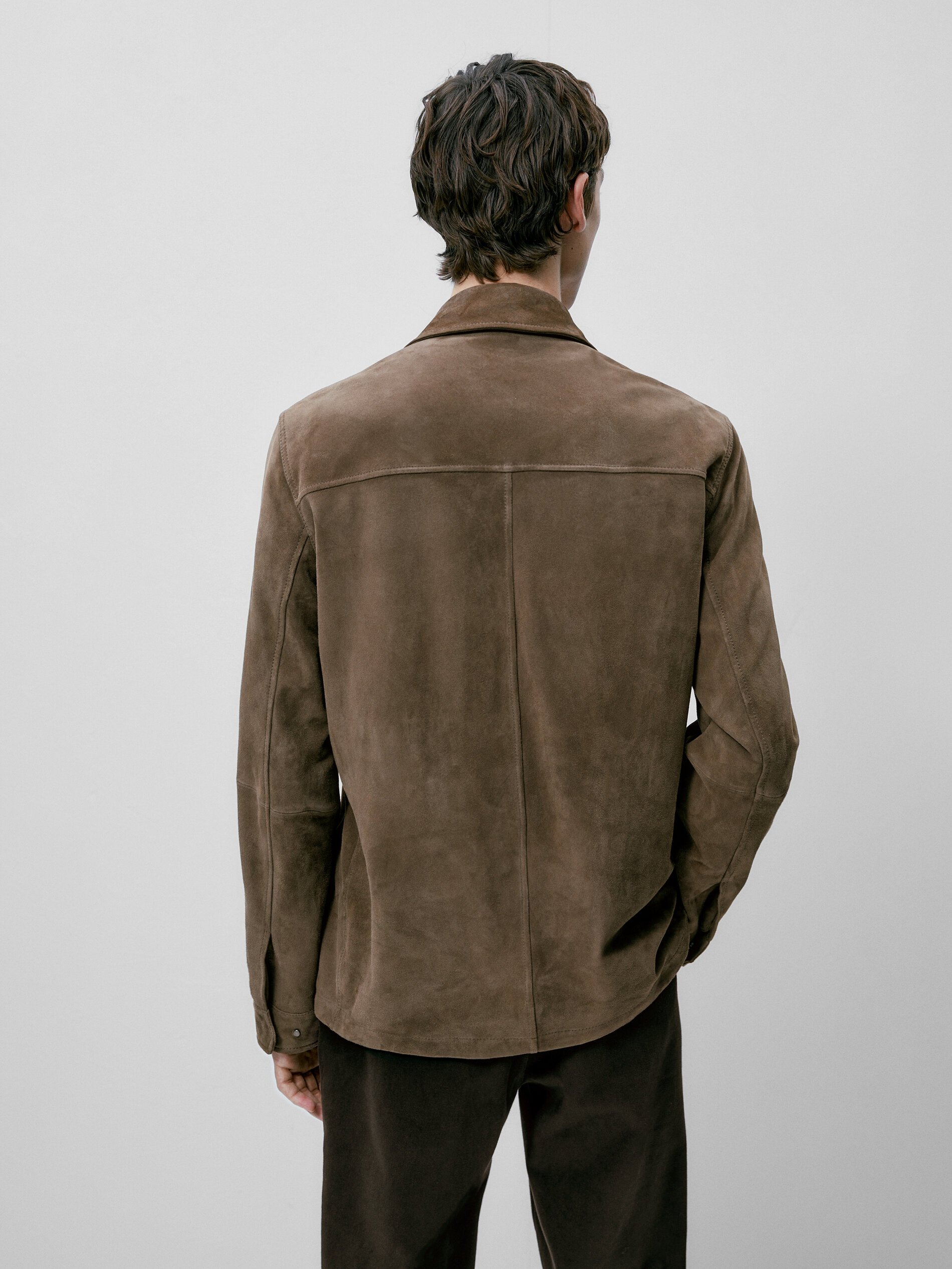 Sobrecamisa de ante con botones - ANTRACITA