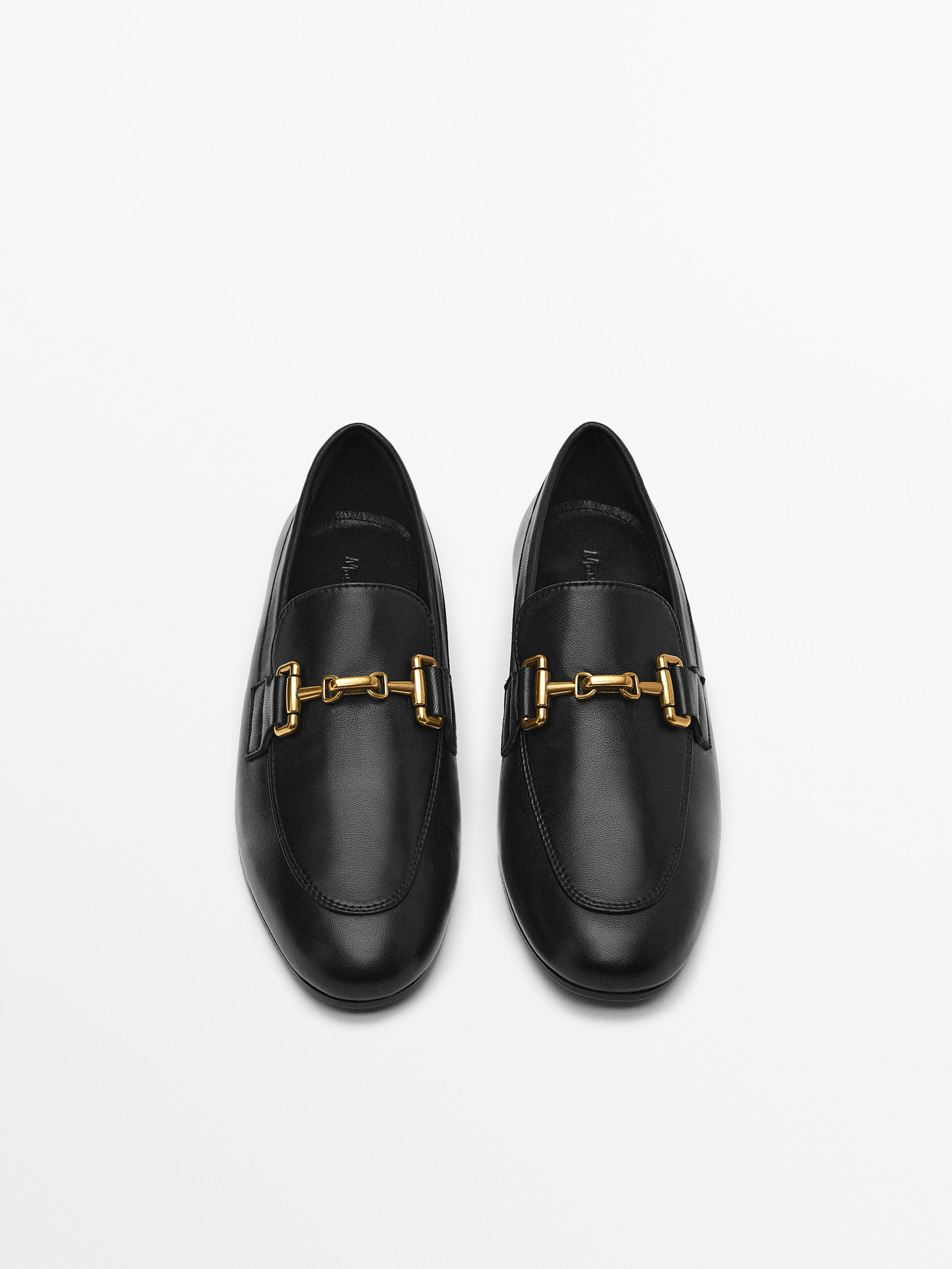 Mocasín piel hebilla metálica - NEGRO