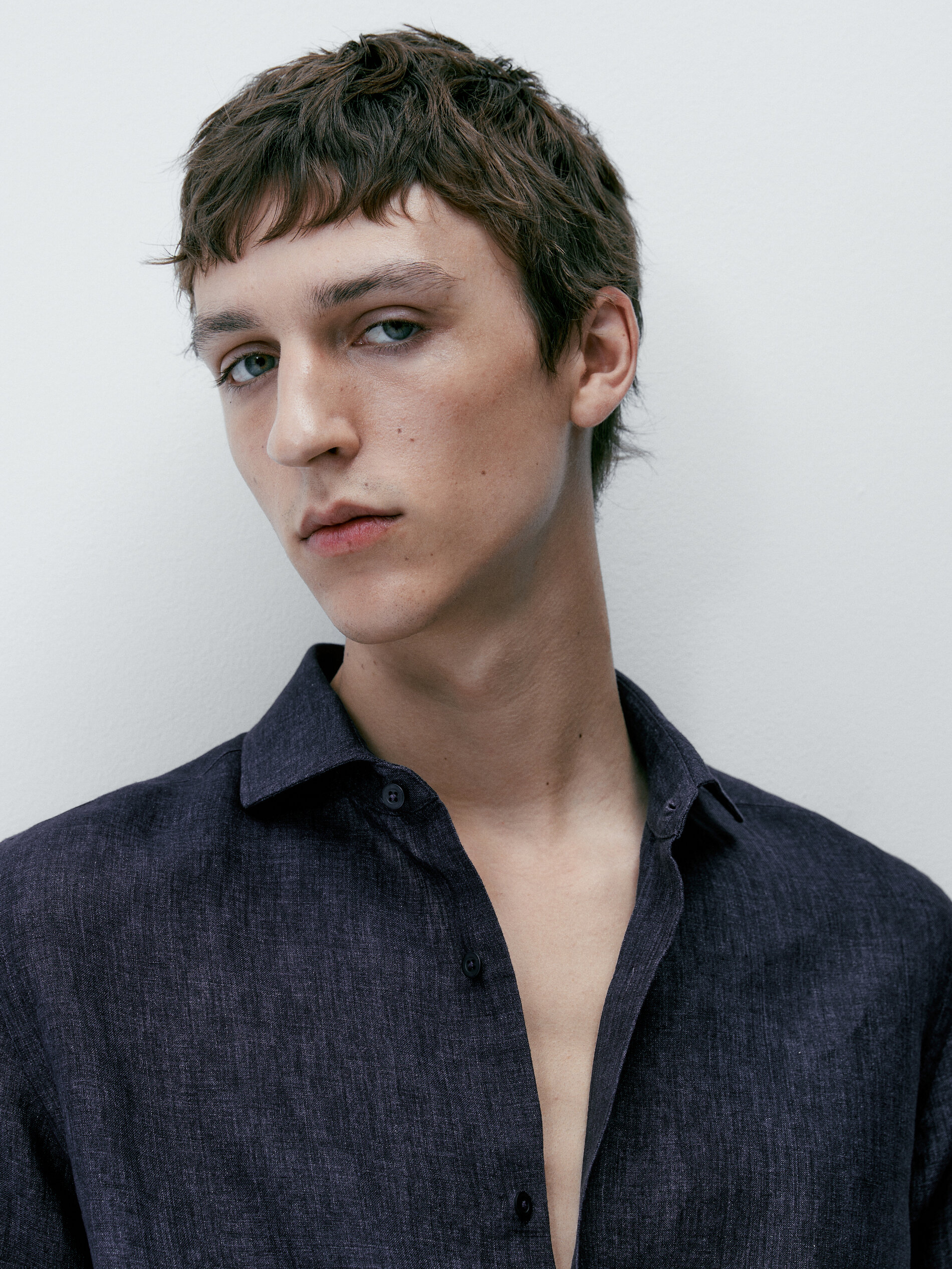 Camisa 100% lino delave slim fit - AZUL MARINO