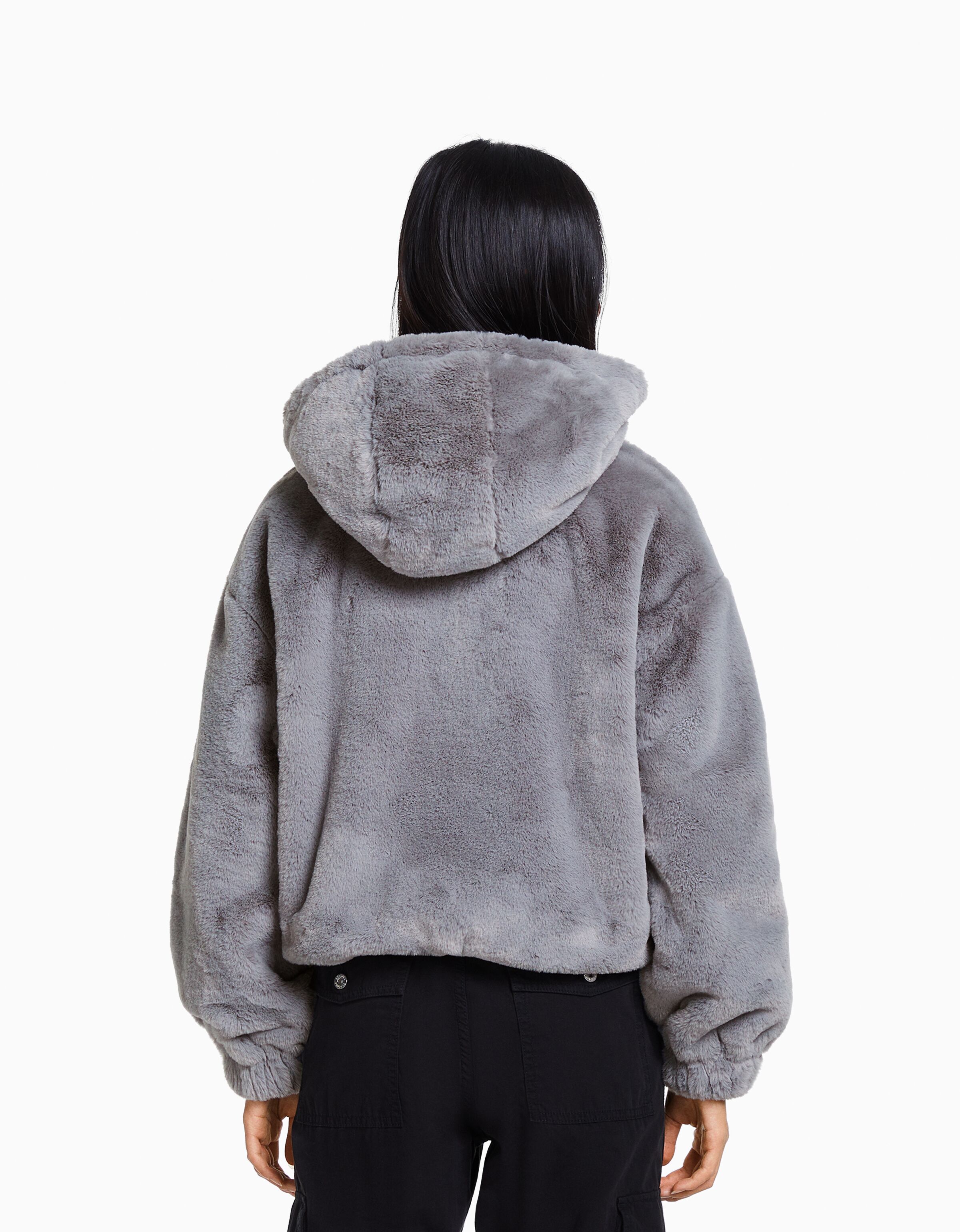 Cazadora capucha teddy