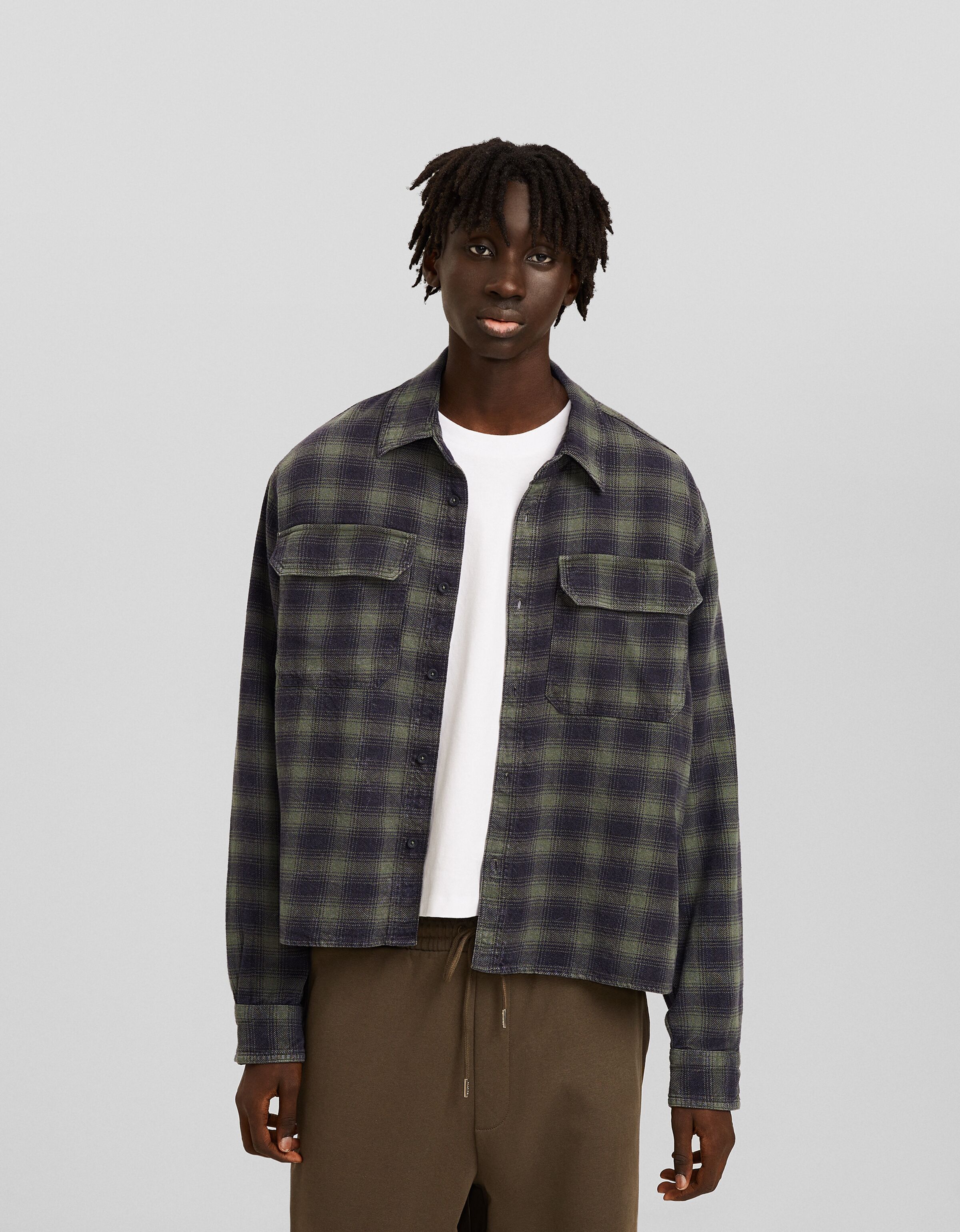 Camisa manga larga cuadros bolsillos efecto lavado