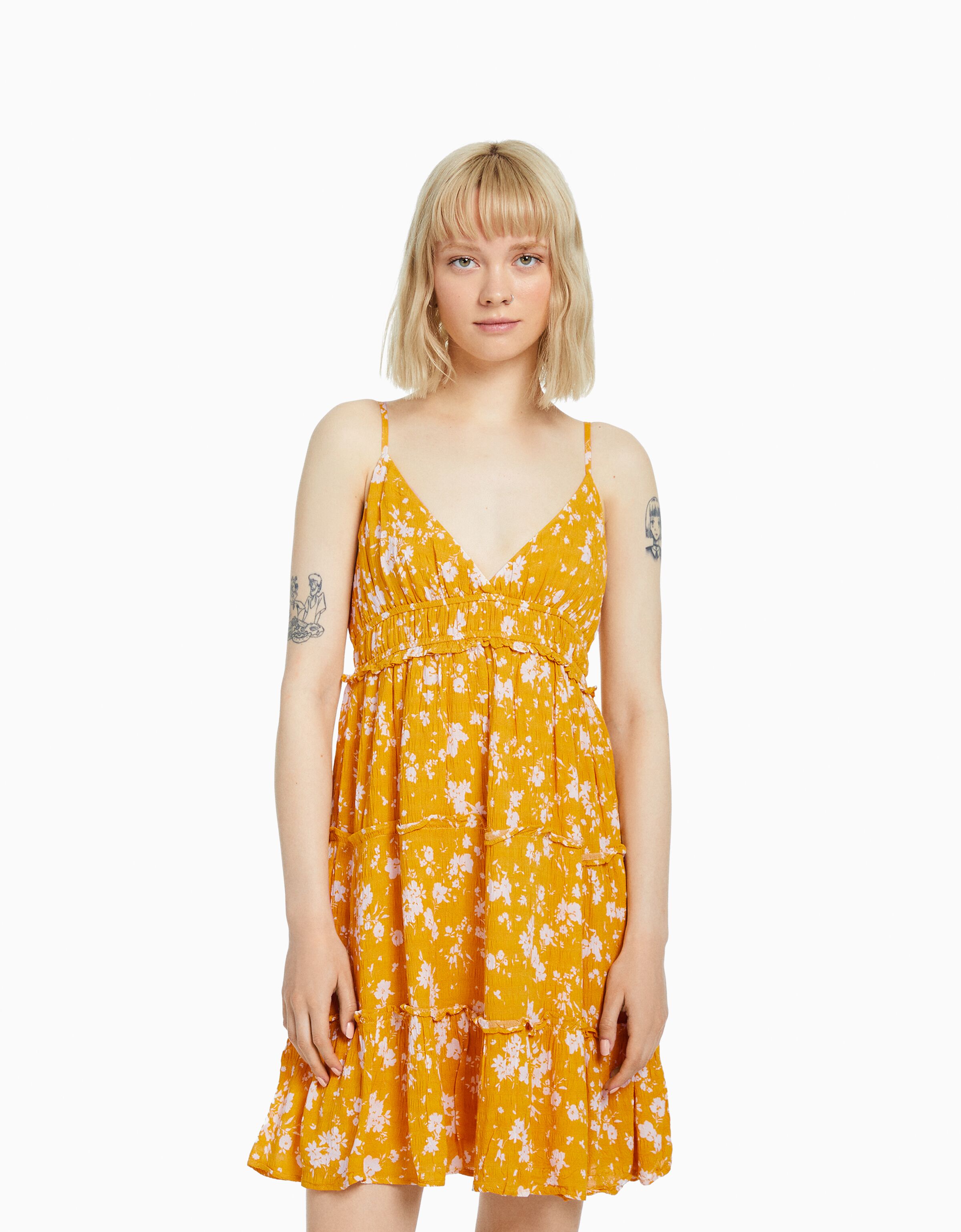 Vestido mini tirantes volantes