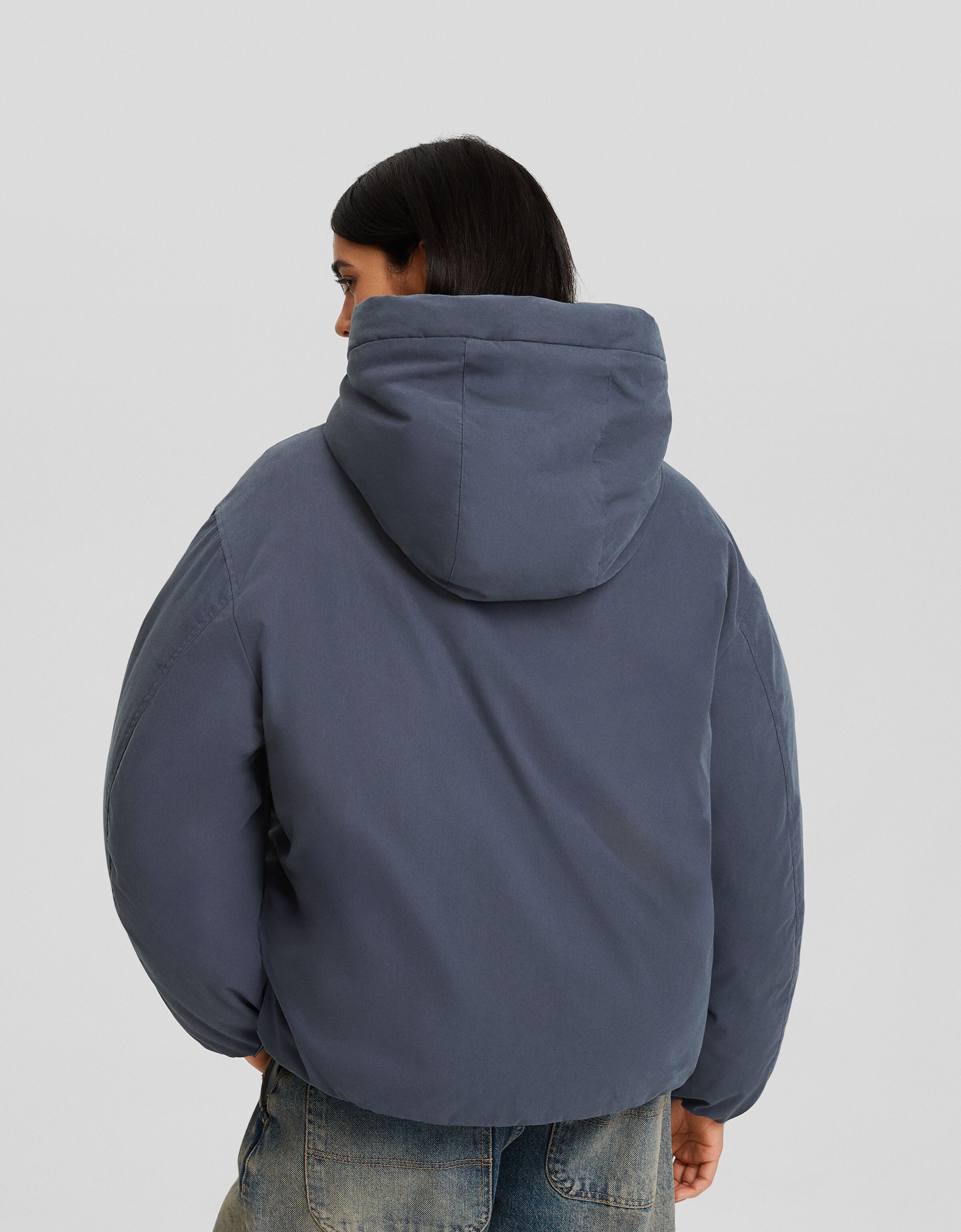 Cazadora acolchada capucha