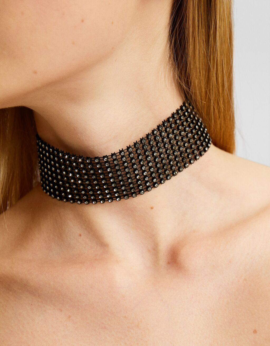 Collar choker pedrería