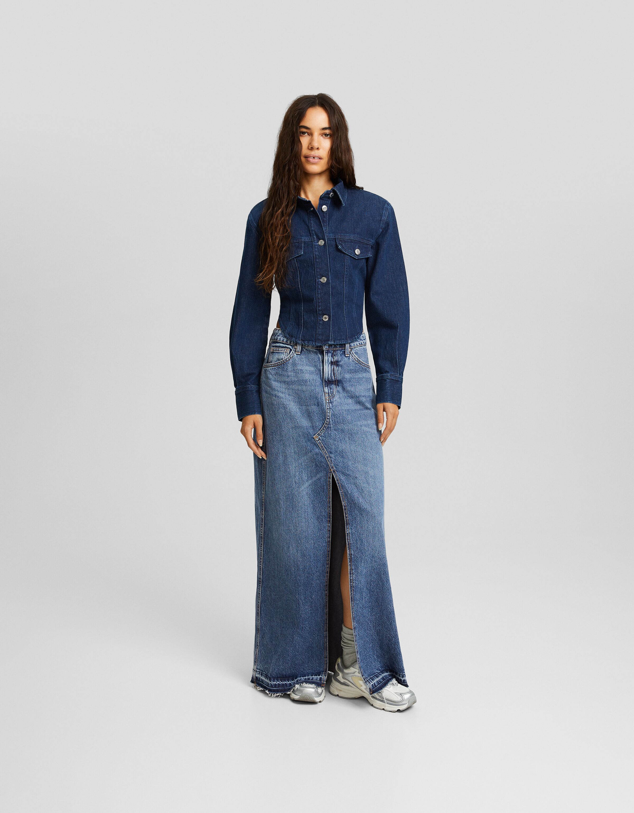 Falda denim larga abertura frontal