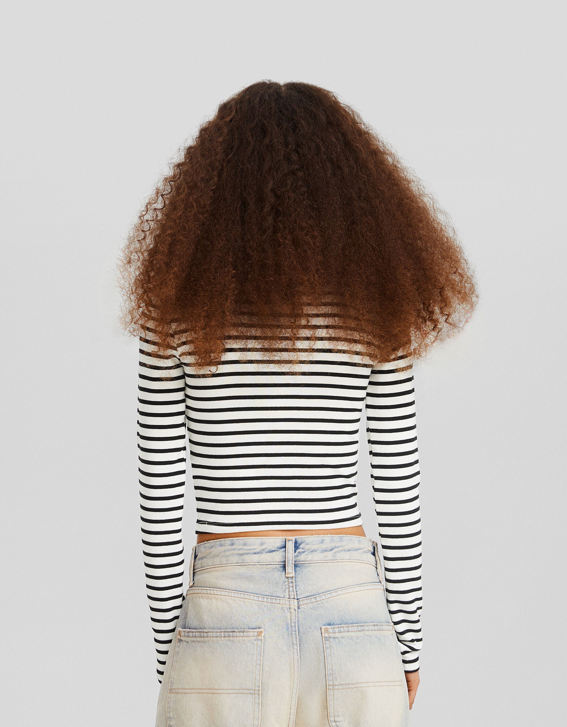 Camiseta manga larga cuello redondo