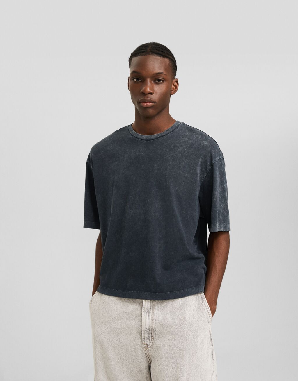 Camiseta manga corta boxy fit cropped efecto lavado