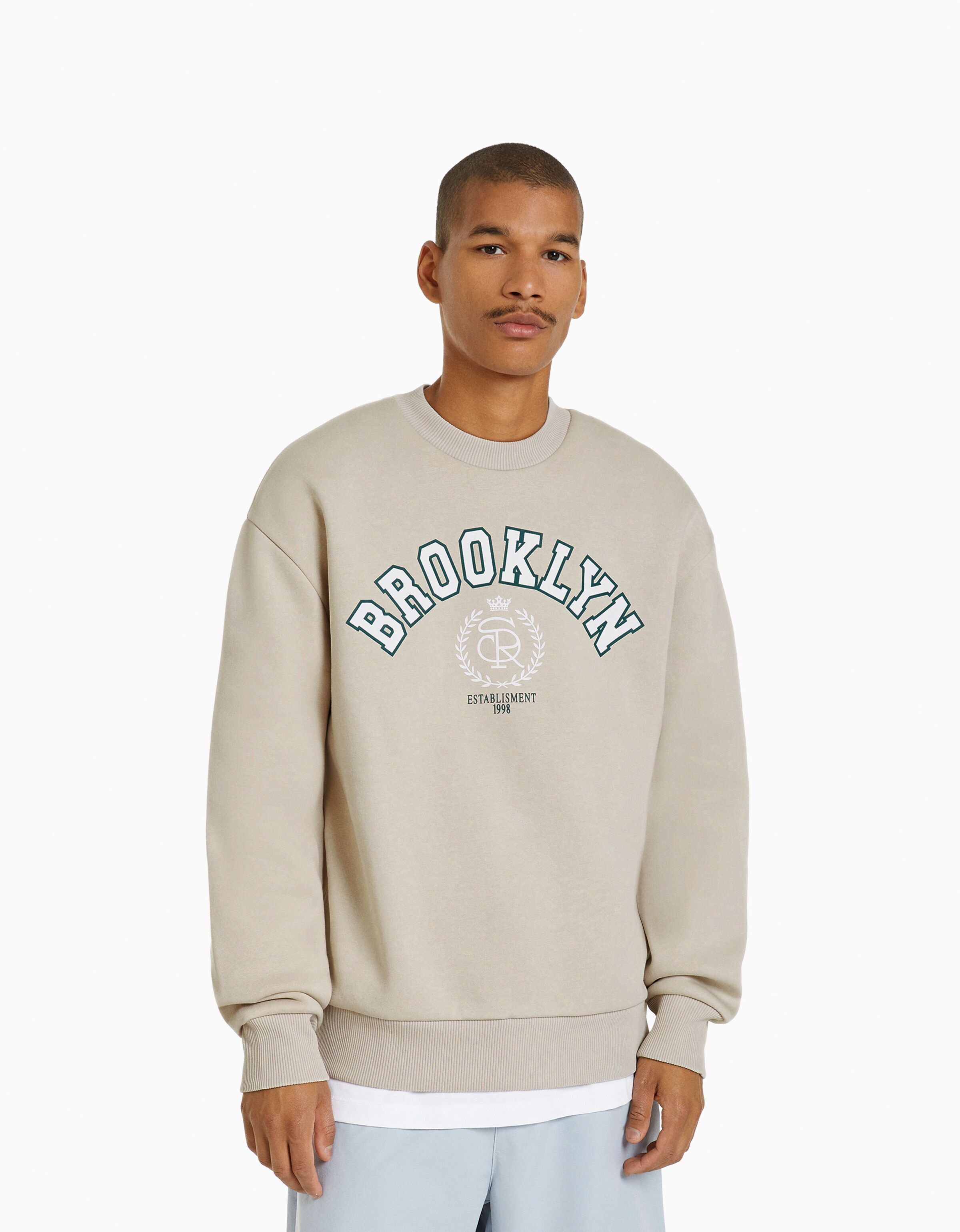 Sudadera cuello redondo print Brooklyn