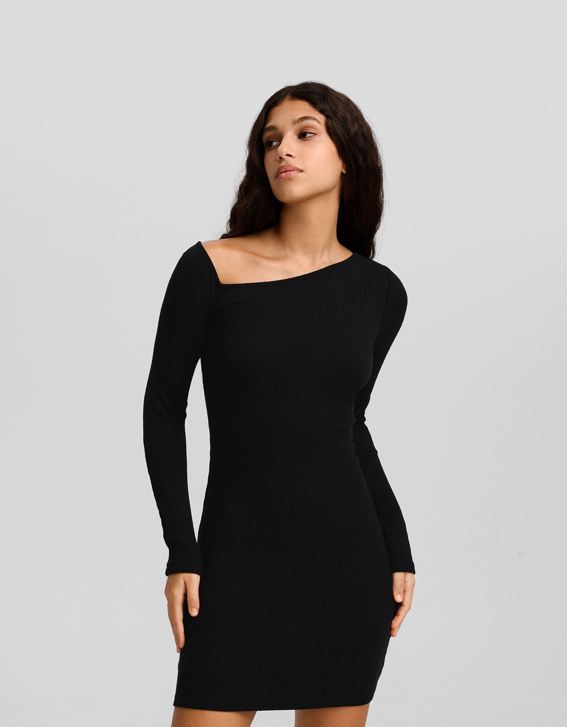 Vestido mini manga larga escote asimétrico punto