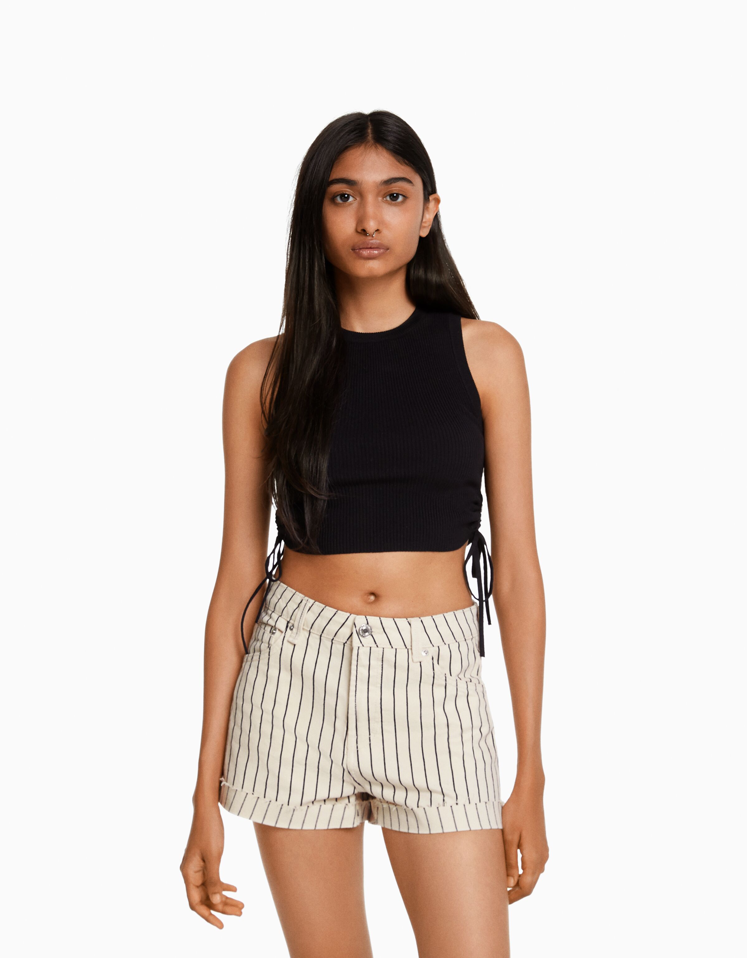 Short sarga confort vuelta en bajo