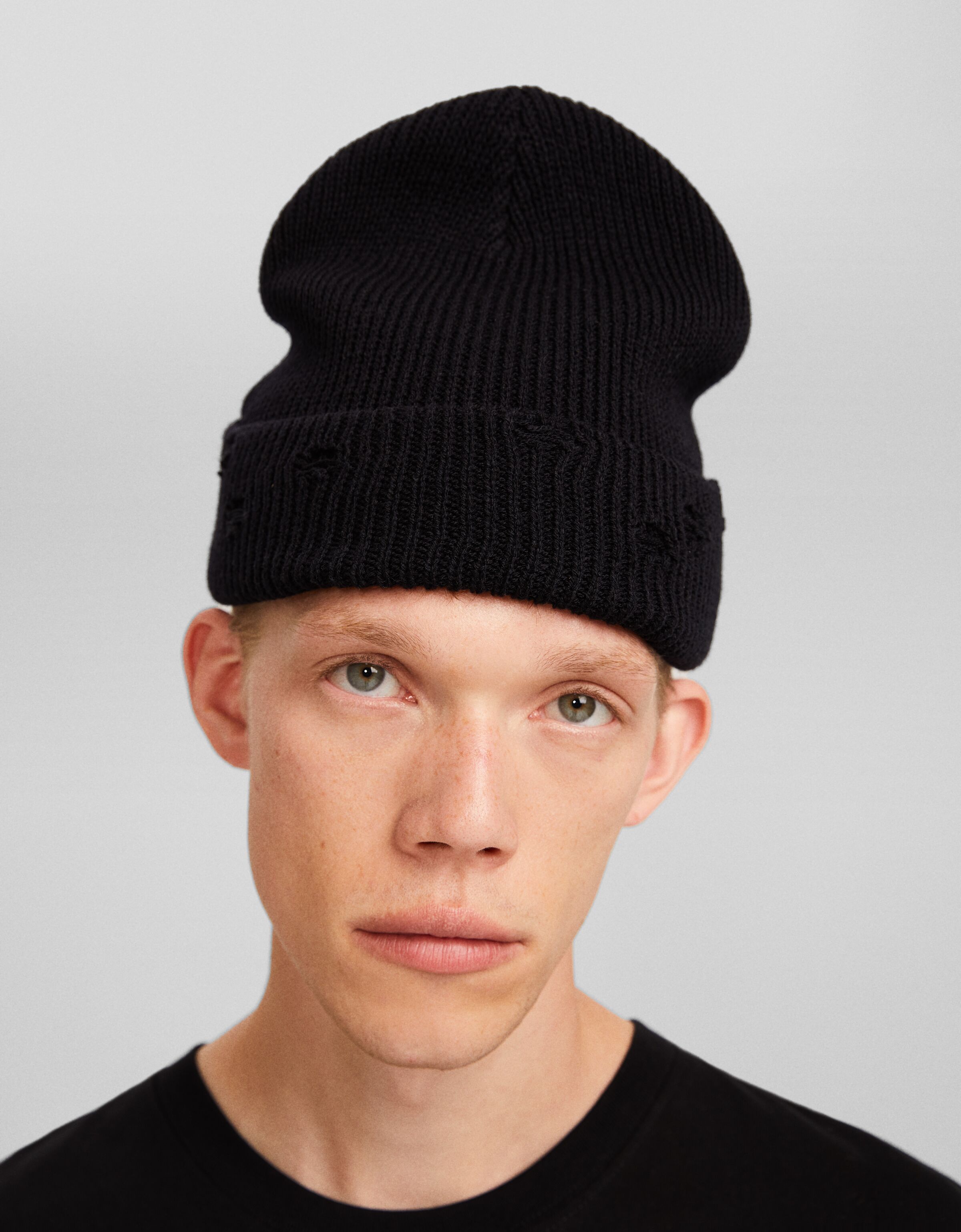 Beanie detalle rotos