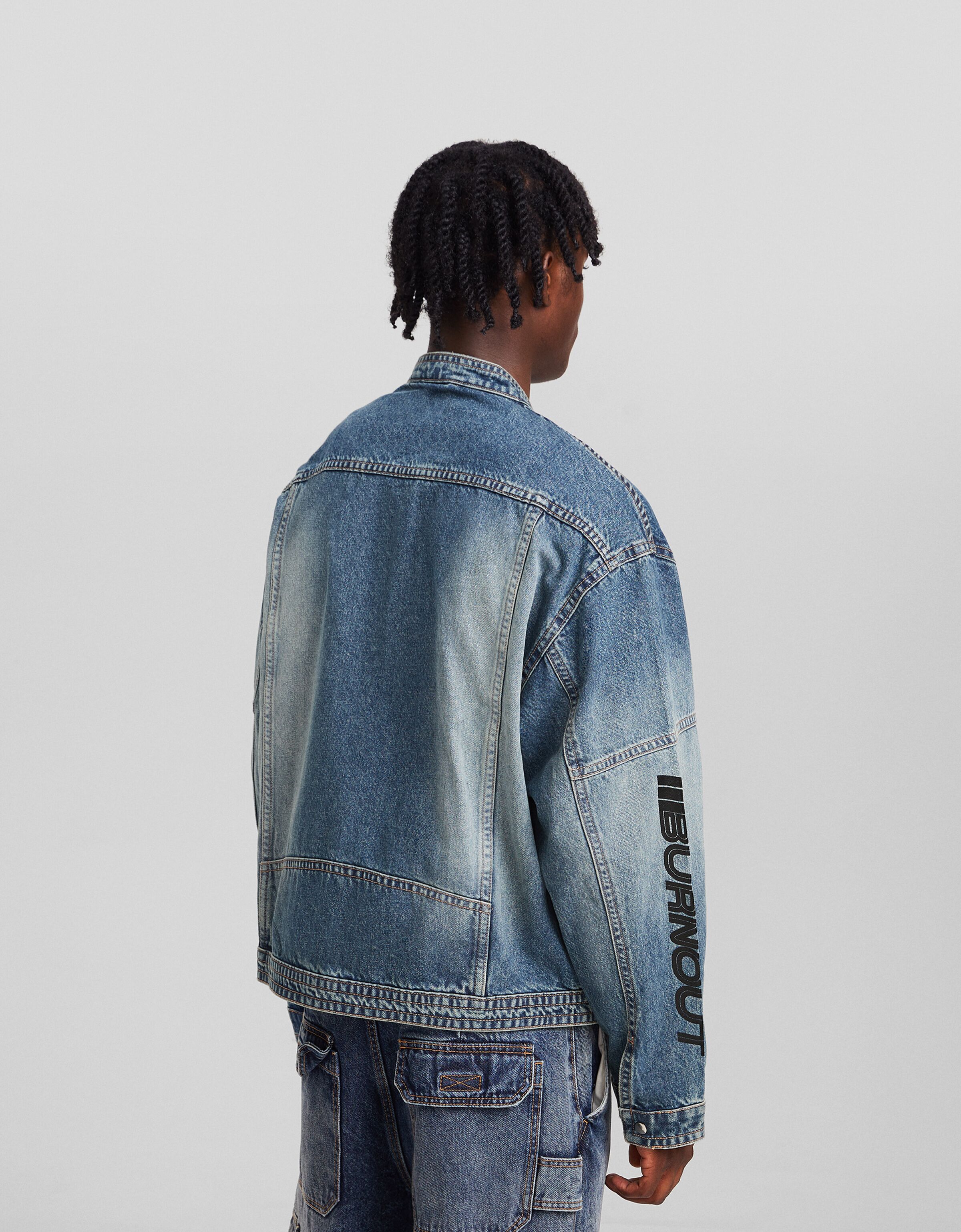 Cazadora denim biker racing print