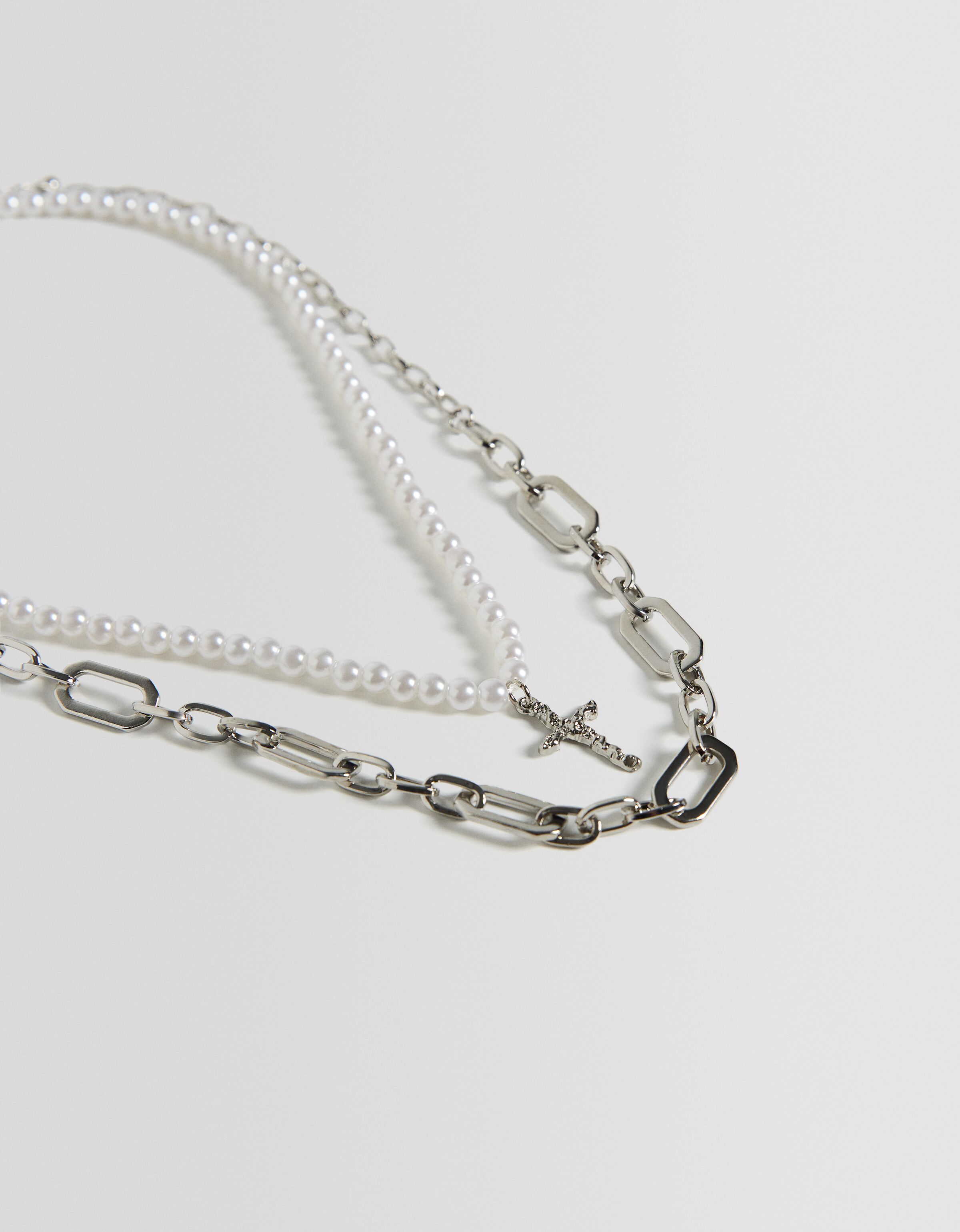 Set 2 collares perlas cruz