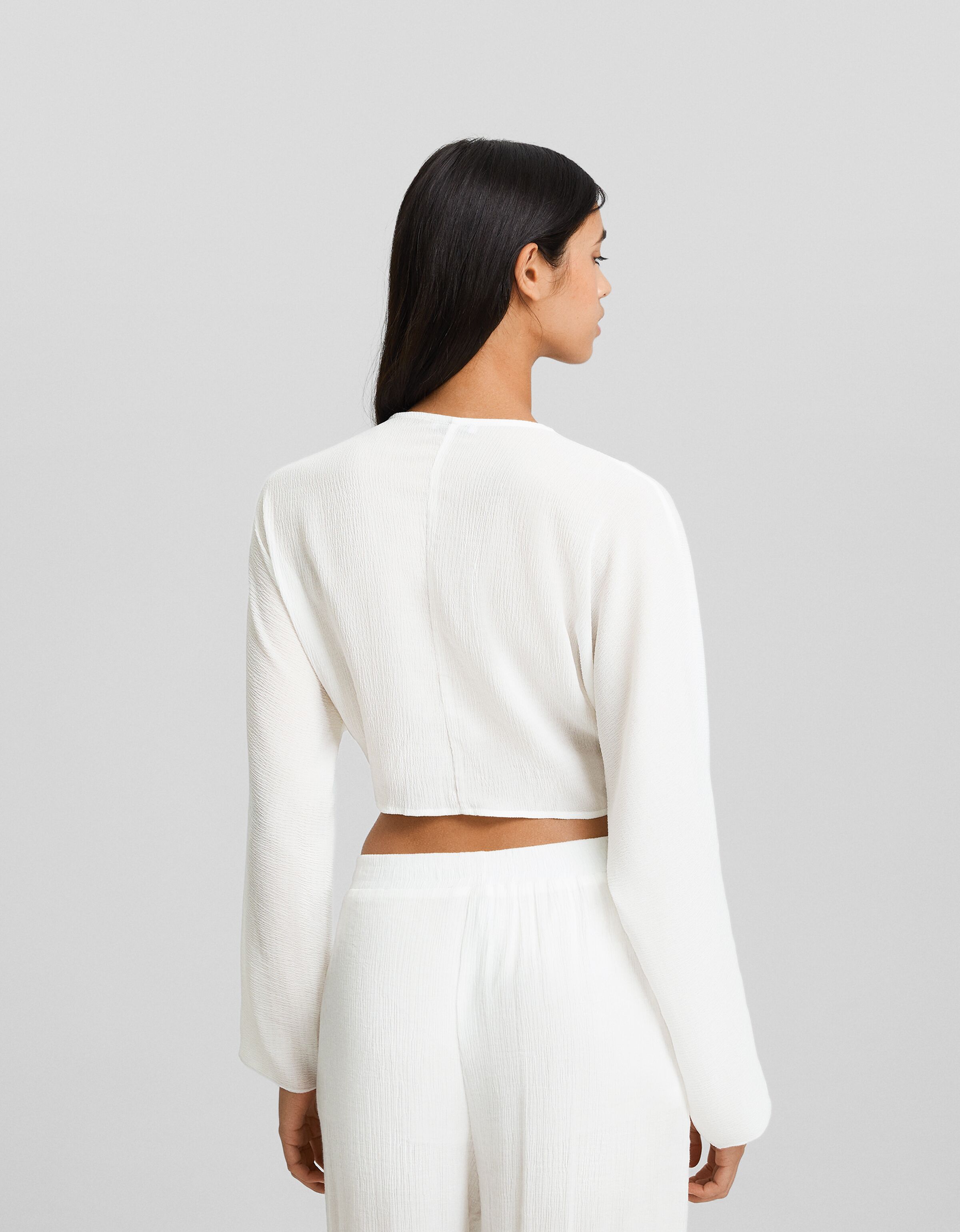 Camisa manga larga cropped nudo