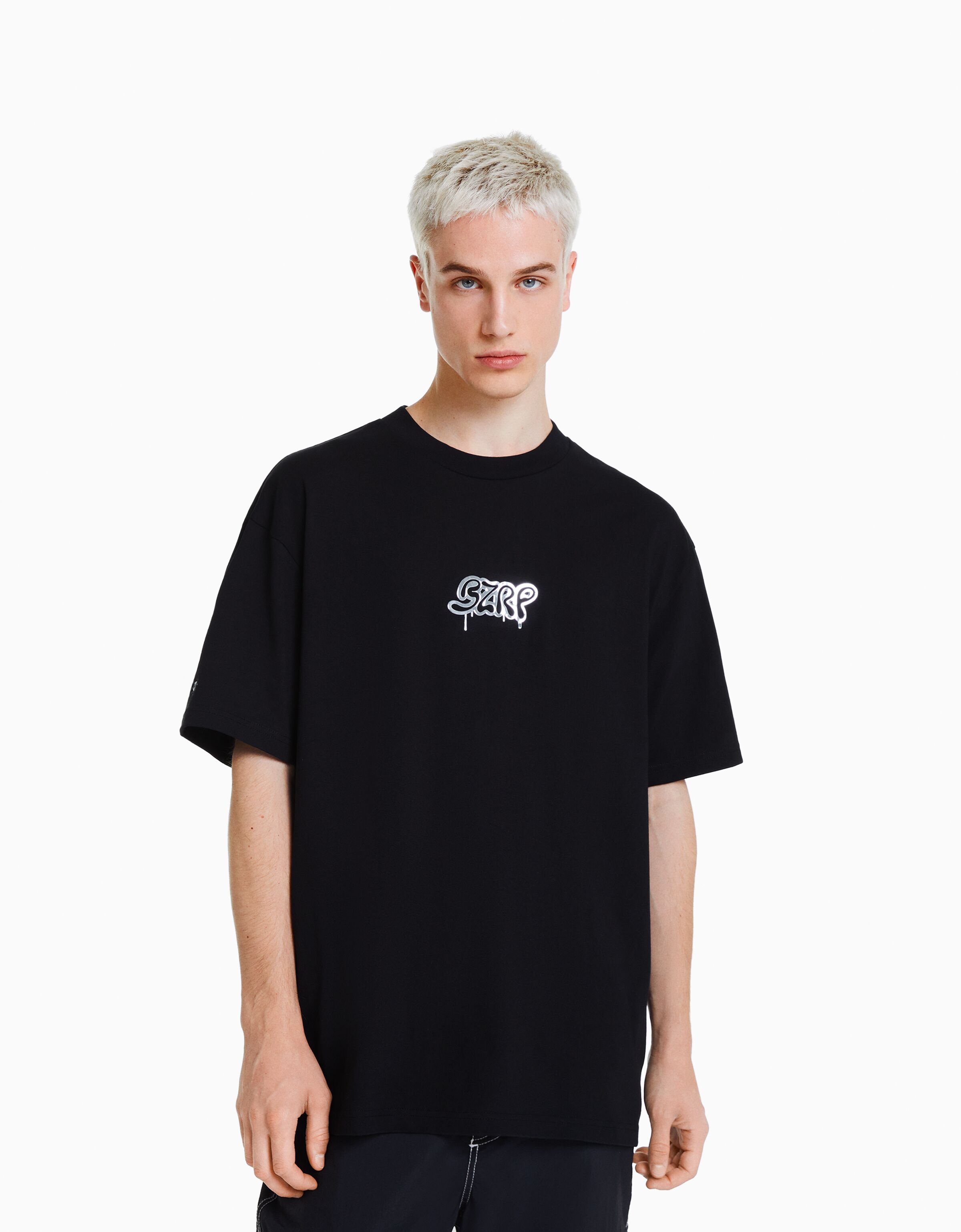 Camiseta BERSHKA ft. BIZARRAP boxy fit print