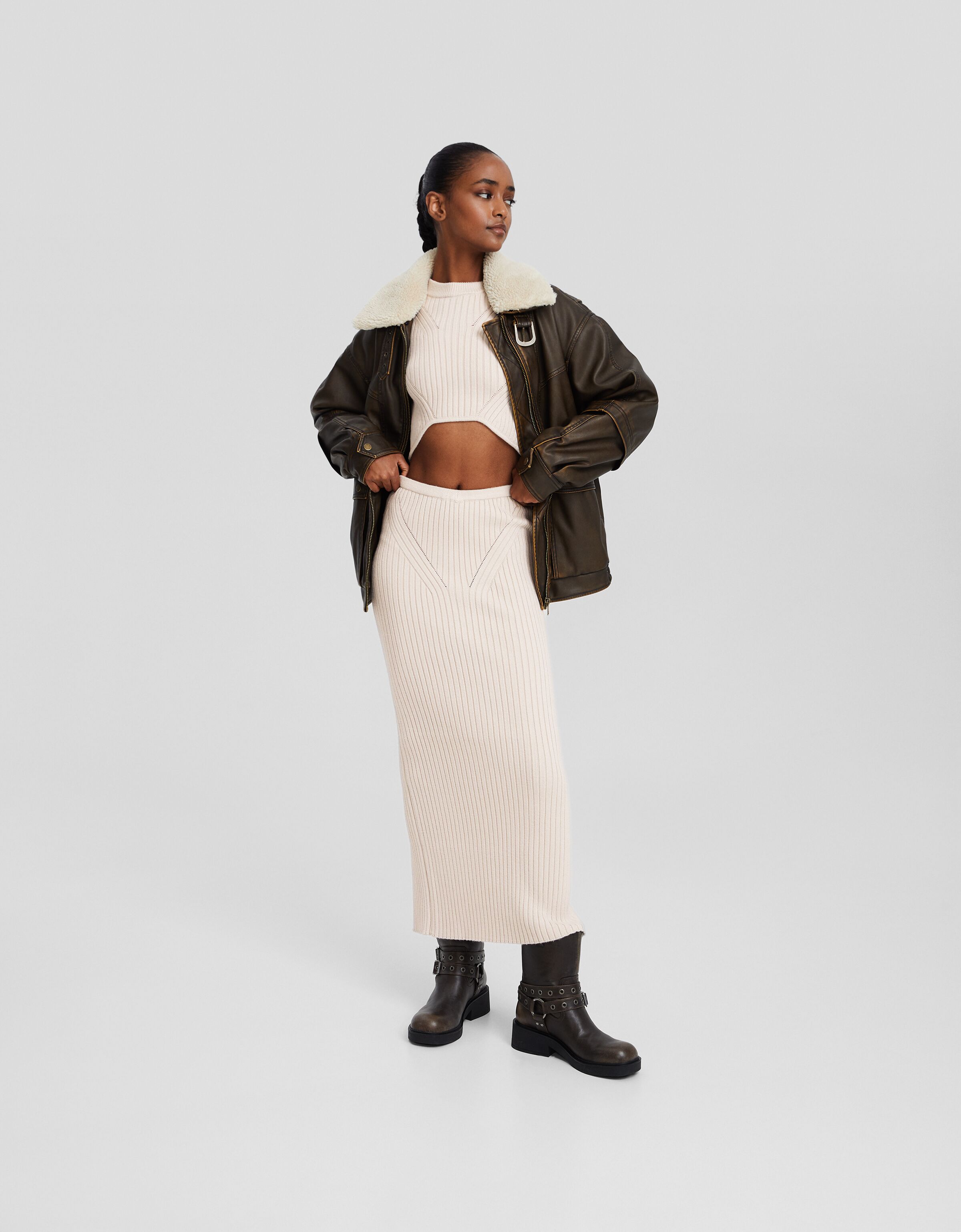 Falda midi punto rib