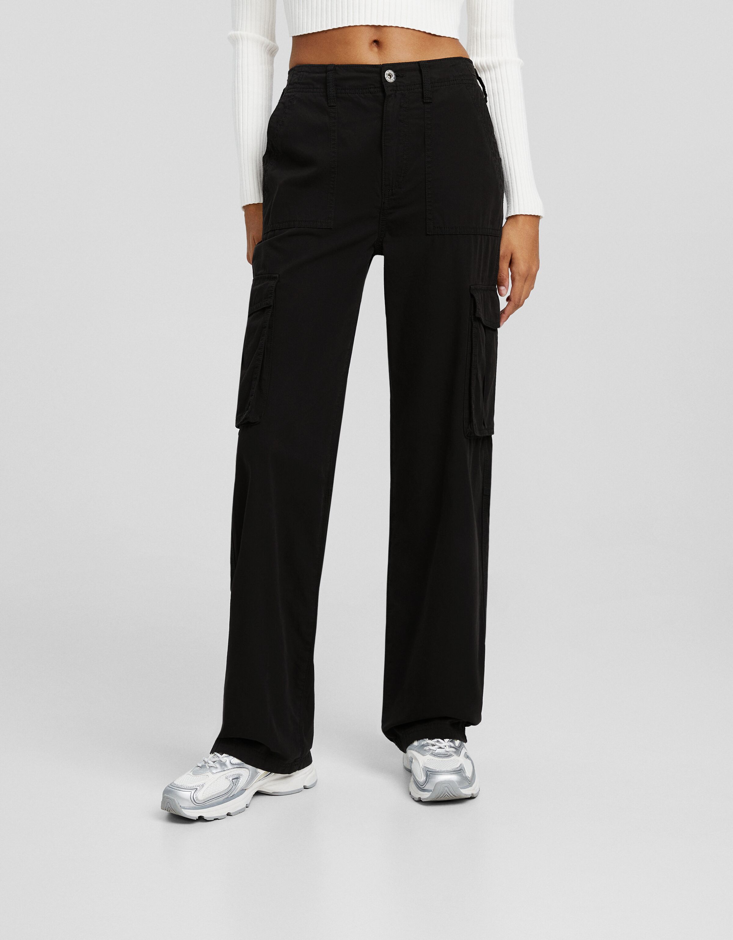 Pantalón straight cargo ajustable