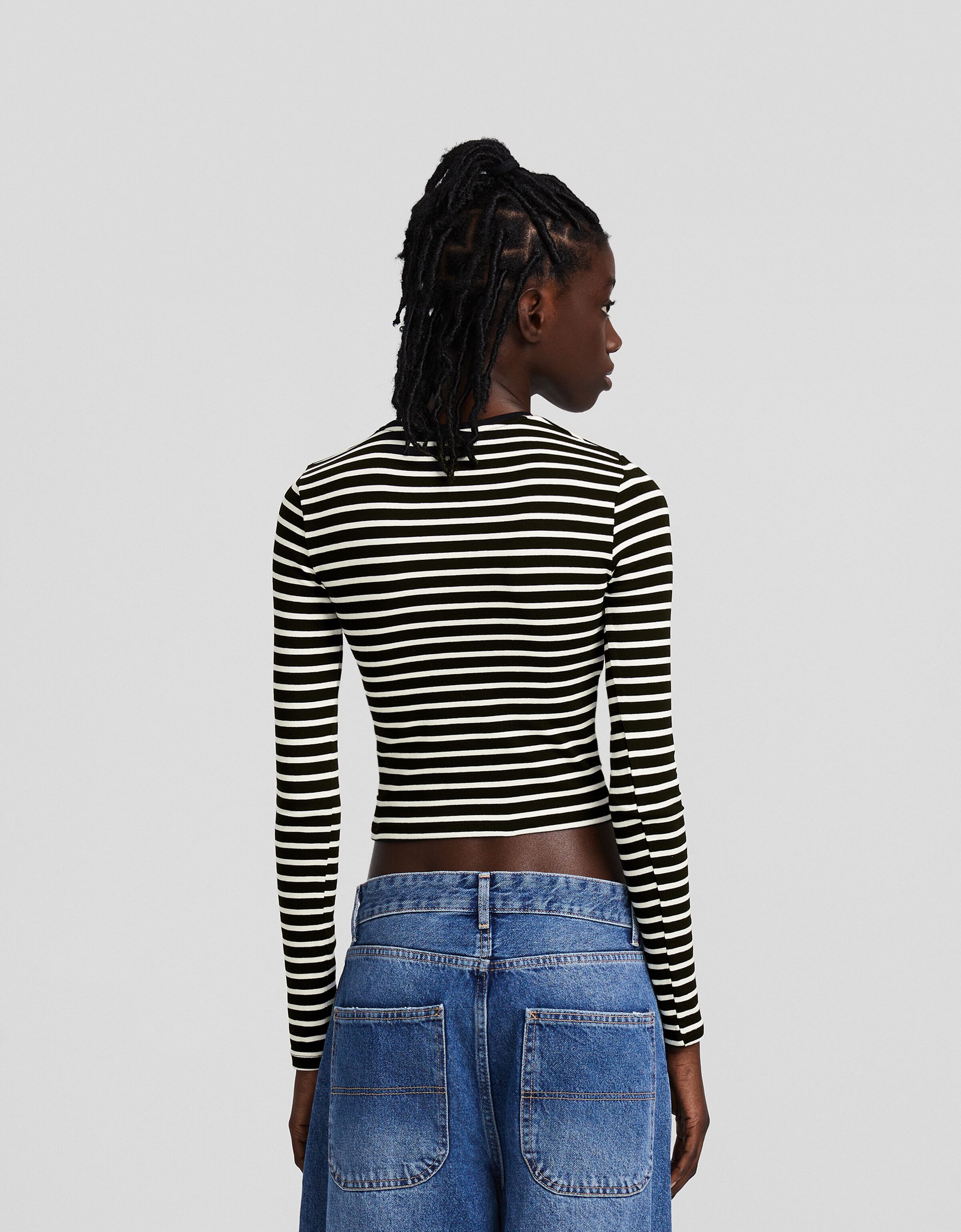 Camiseta manga larga cuello redondo