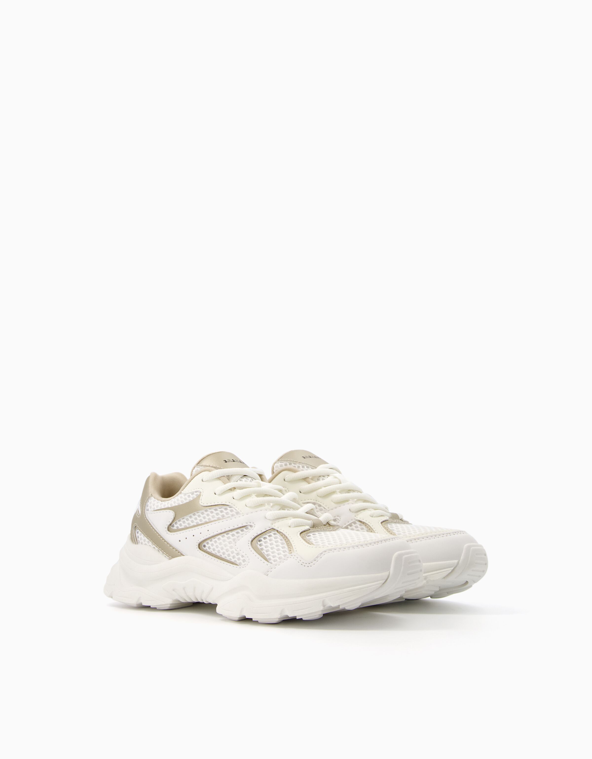 Zapatillas combinadas rejilla detalles metalizados