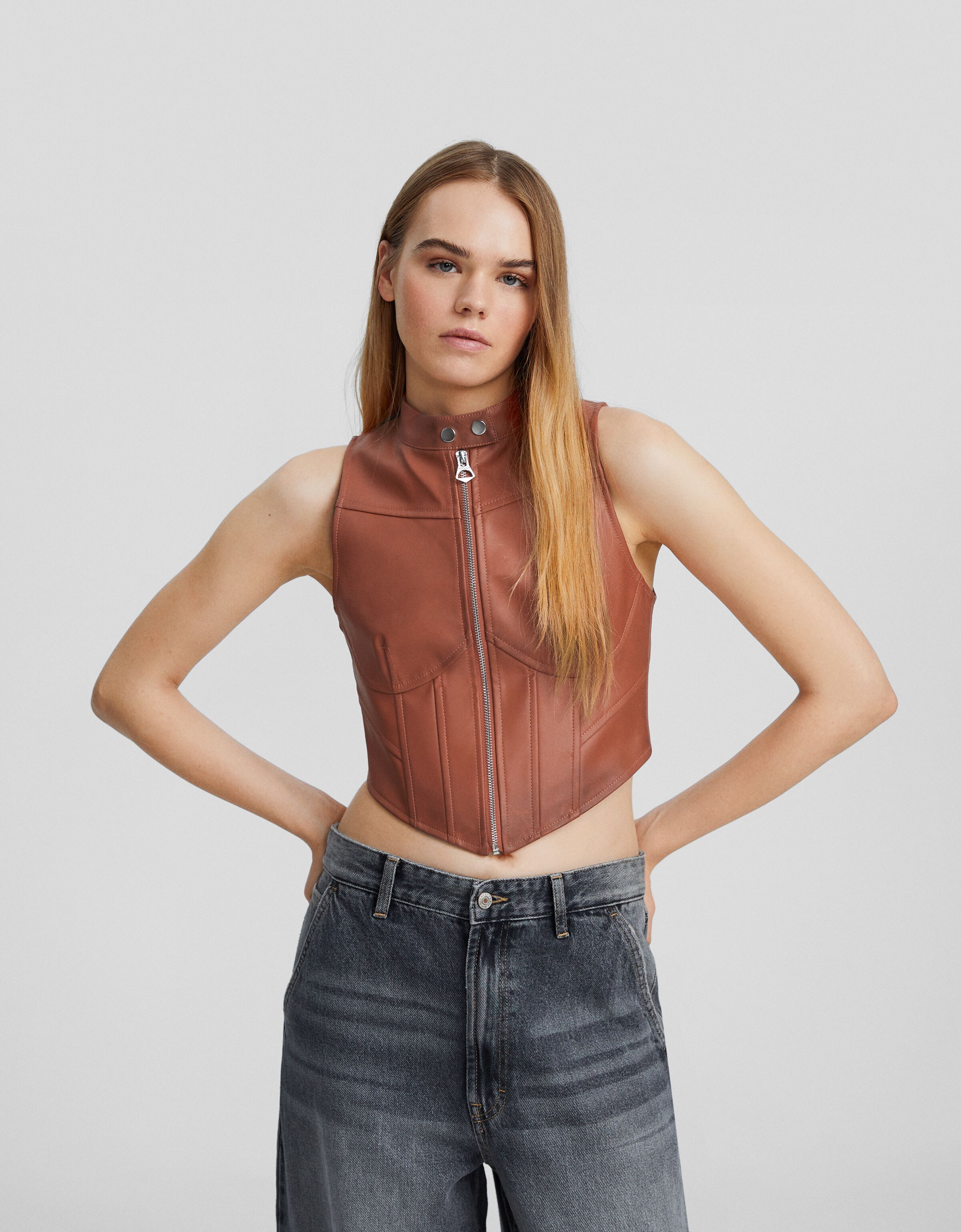 Top sin mangas termosensible efecto piel