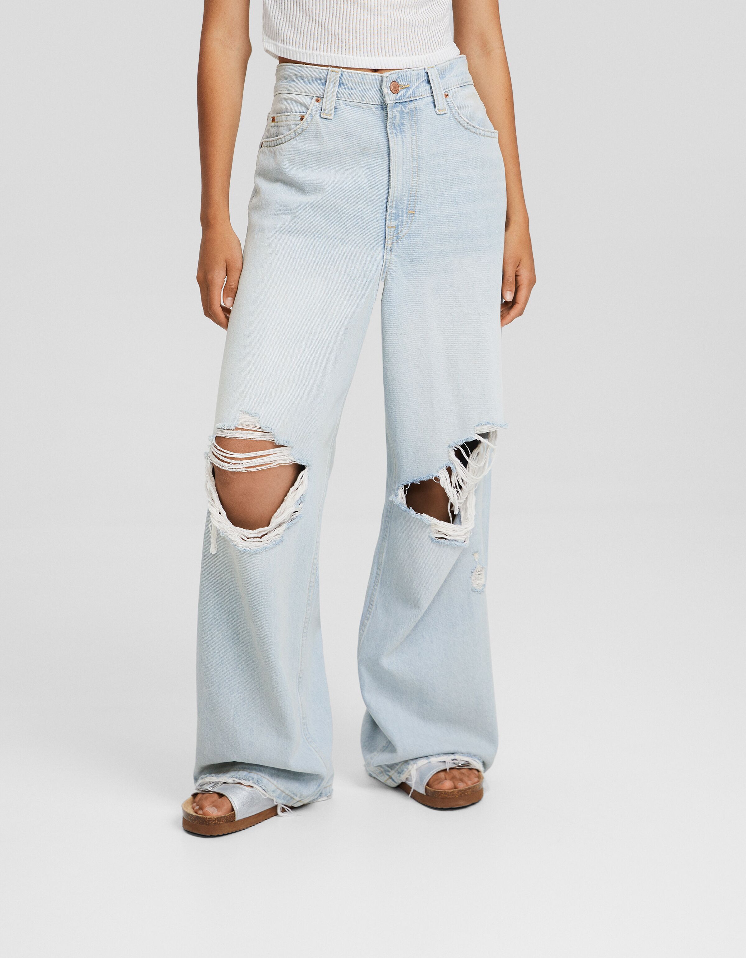 Jeans super baggy efecto lavado rotos