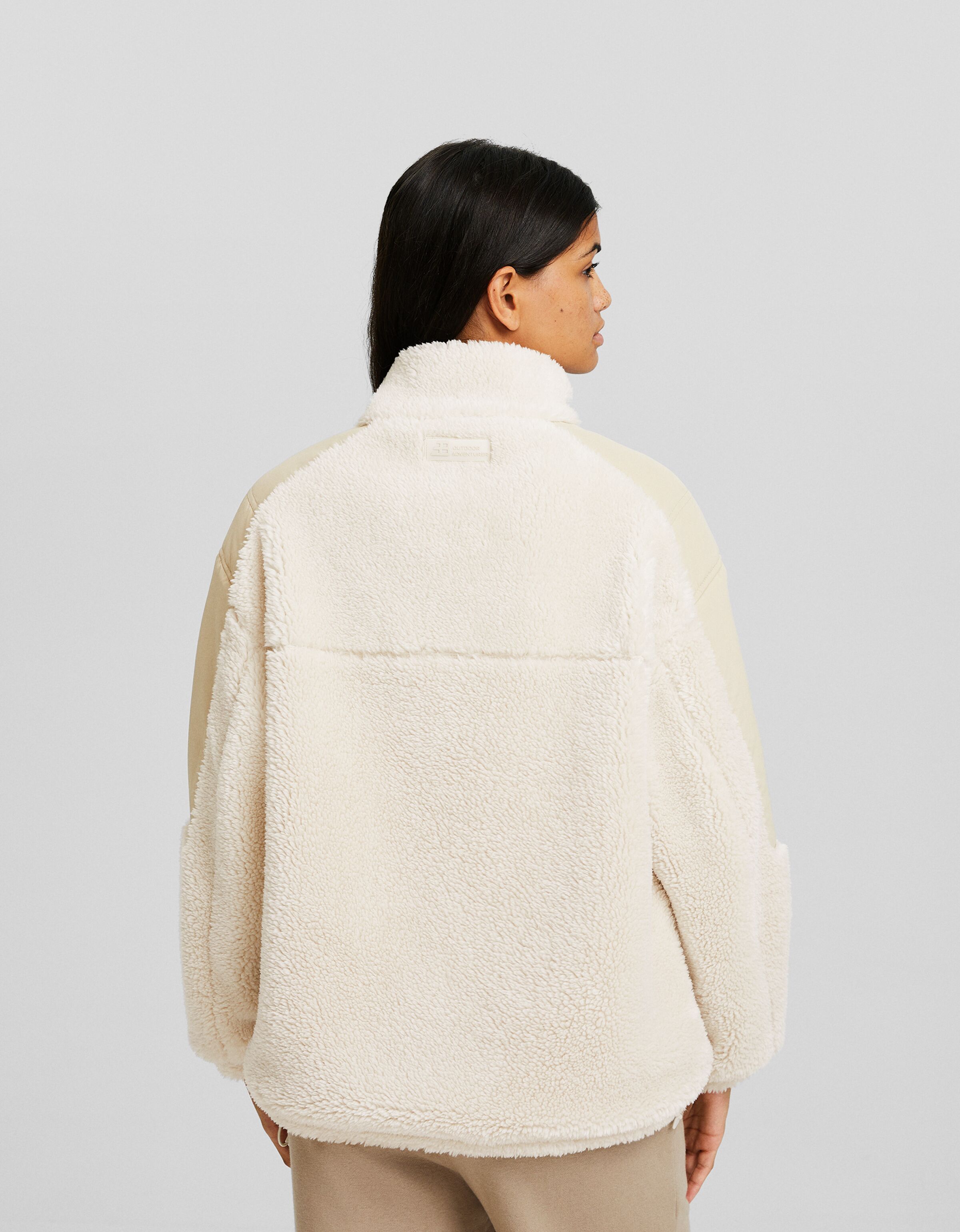 Cazadora borreguillo con nylon