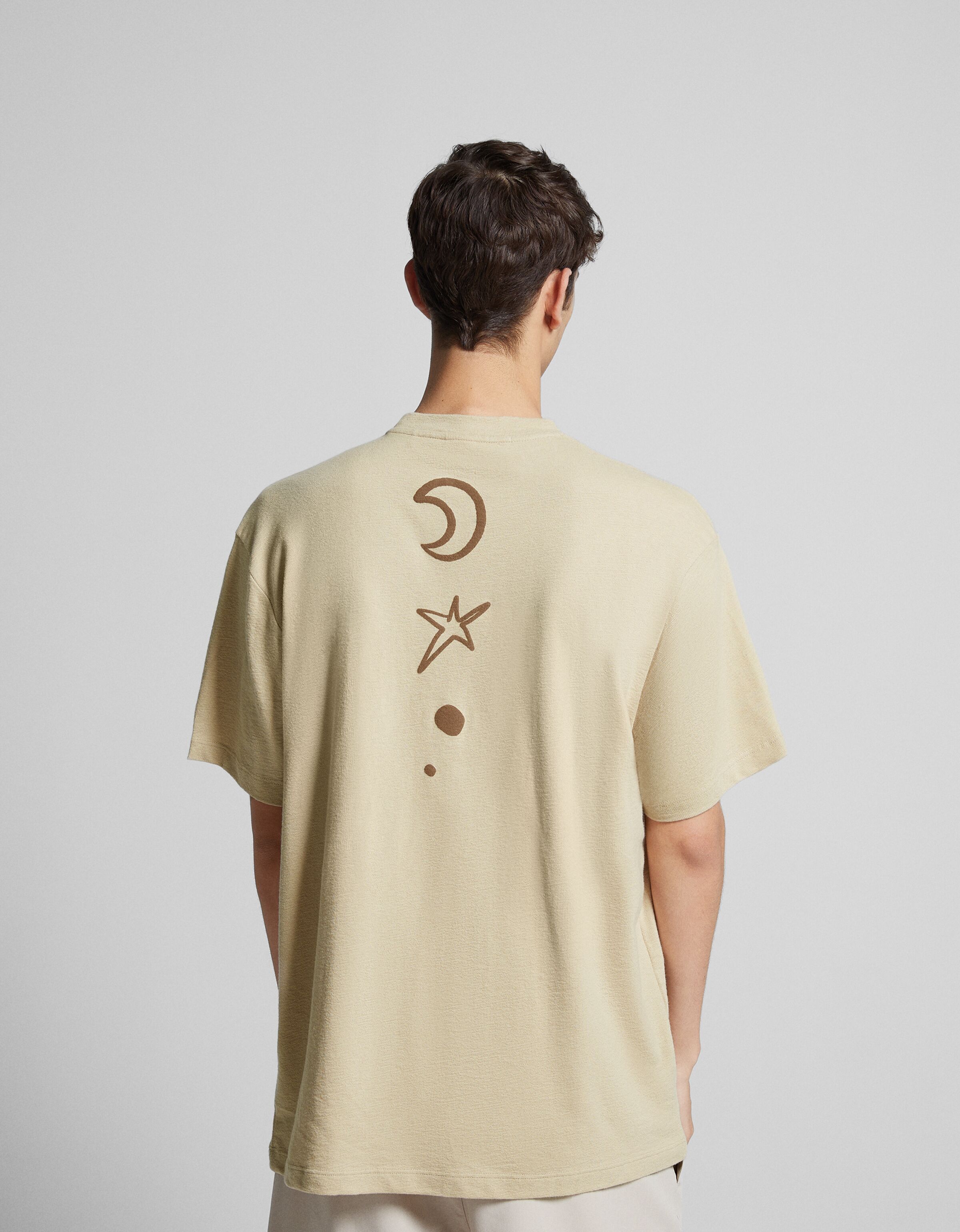 Camiseta manga corta boxy fit print floral rústica