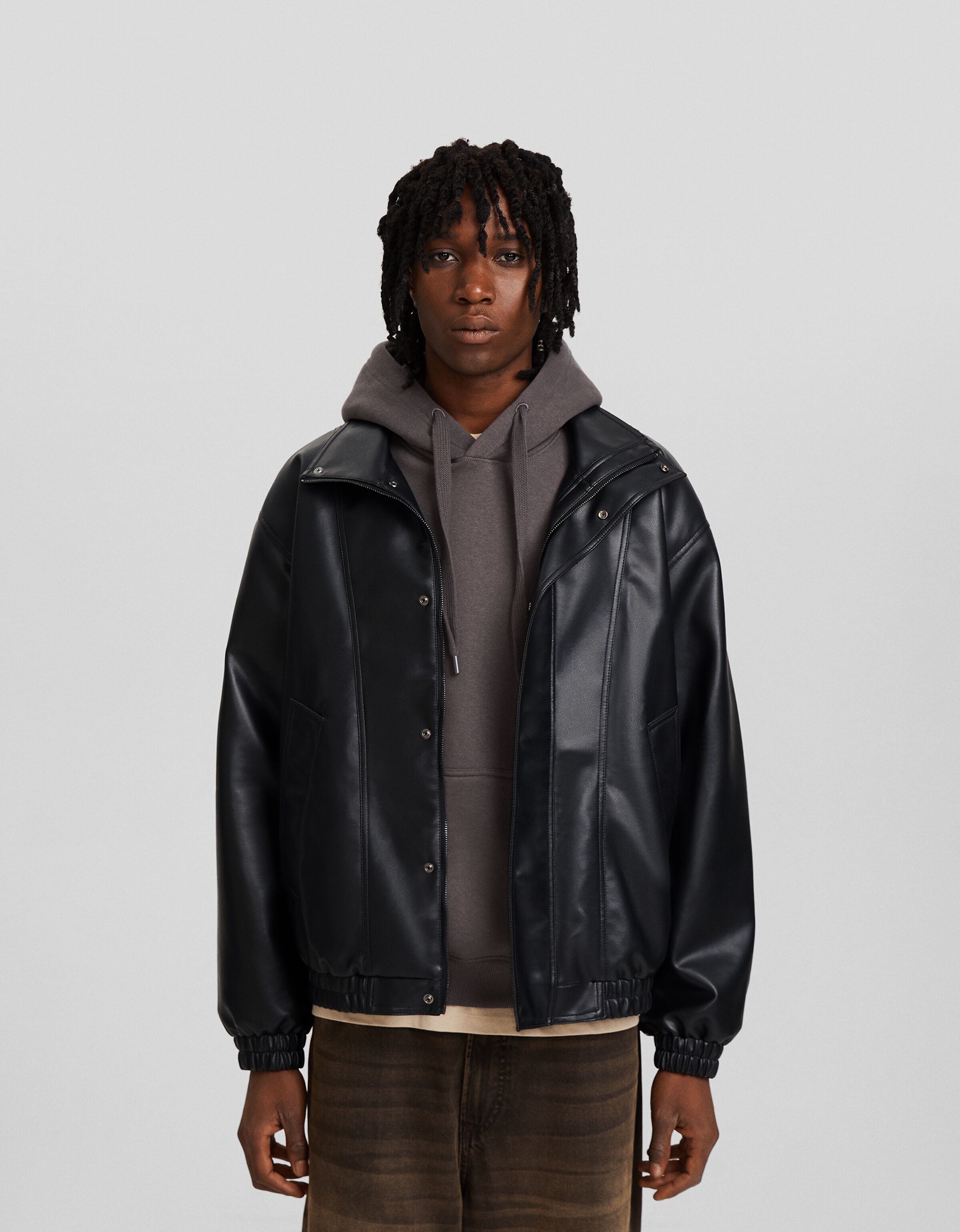 Cazadora bomber oversize efecto piel