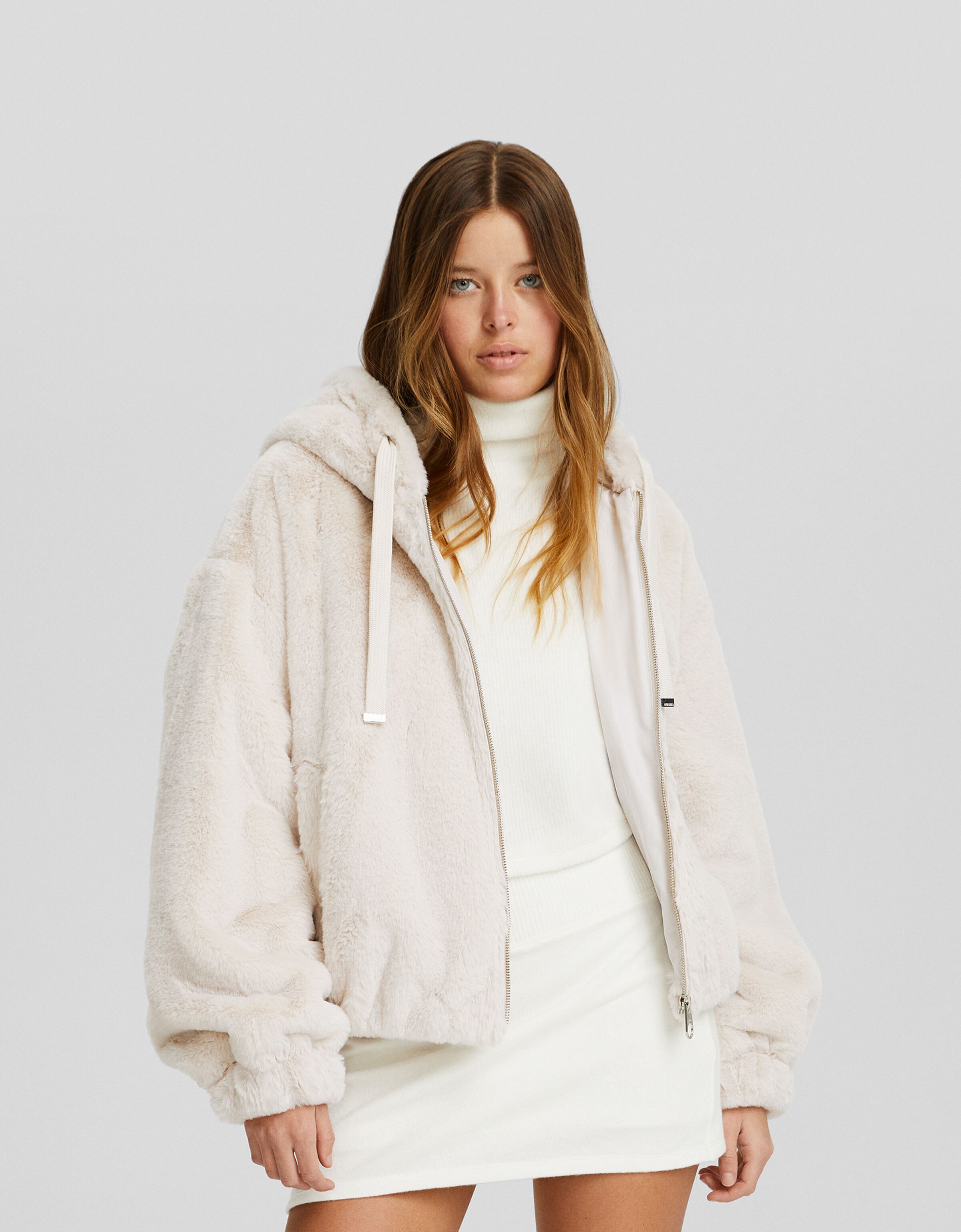 Cazadora capucha teddy