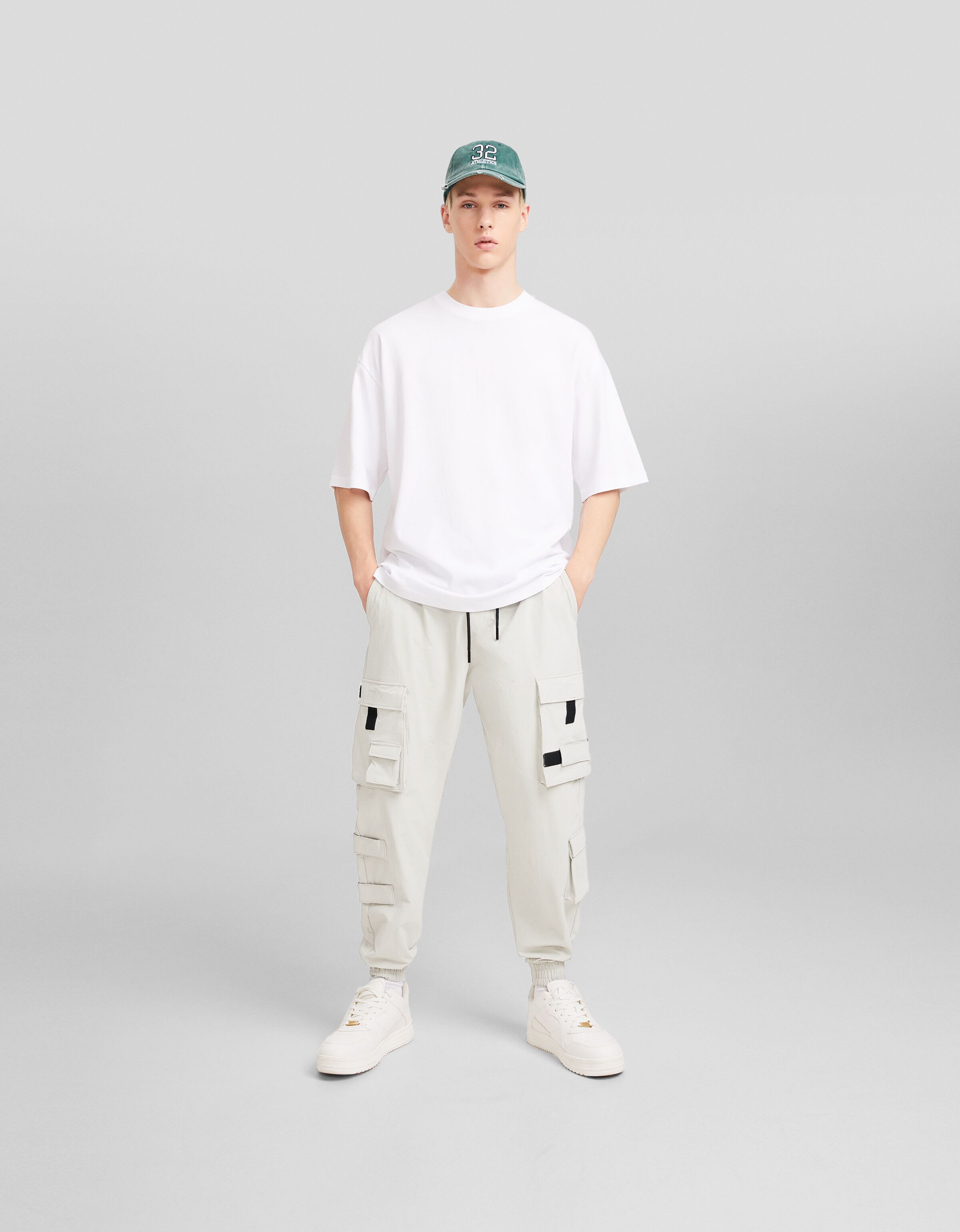 Pantalón multicargo técnico