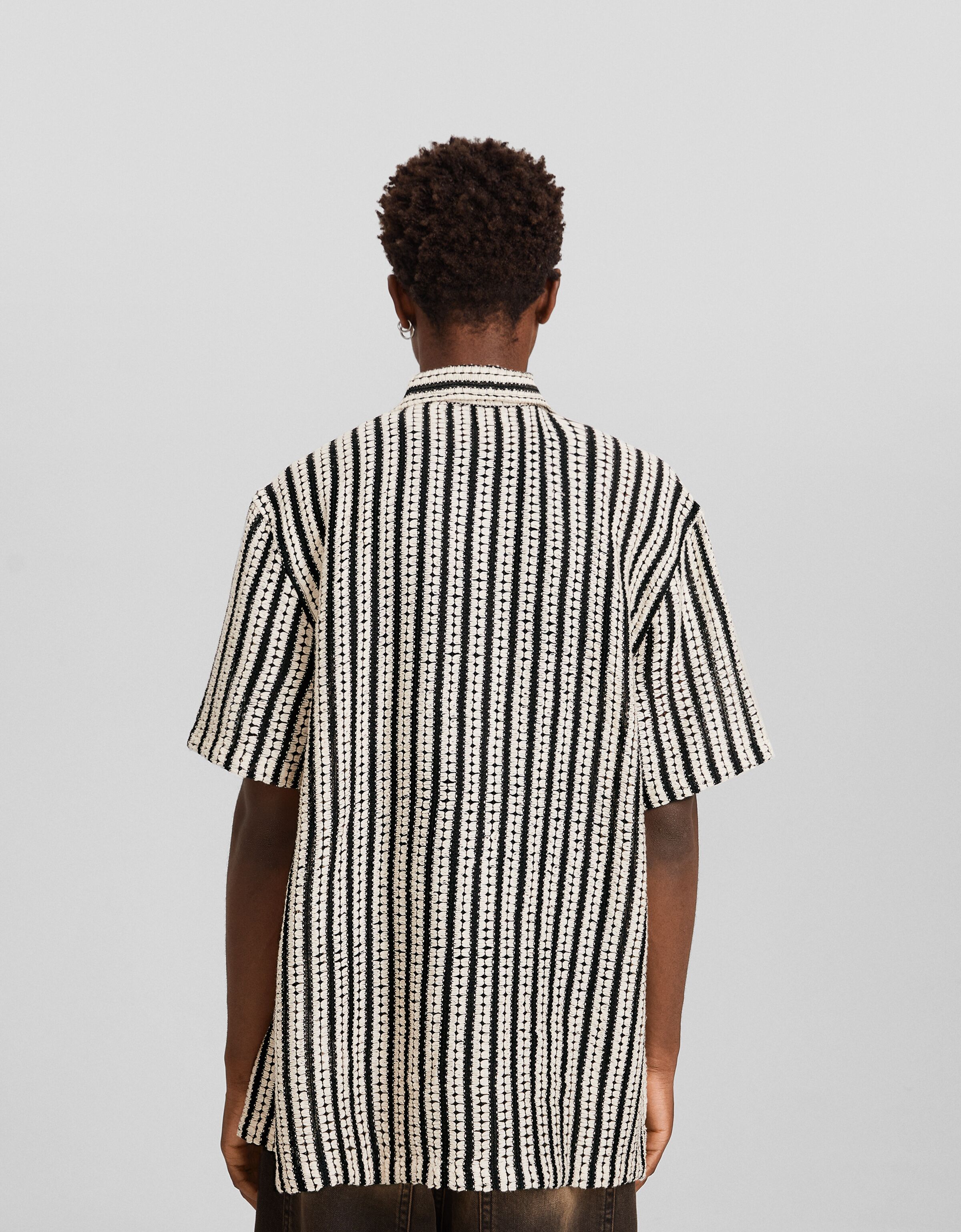 Camisa manga corta rayas calados