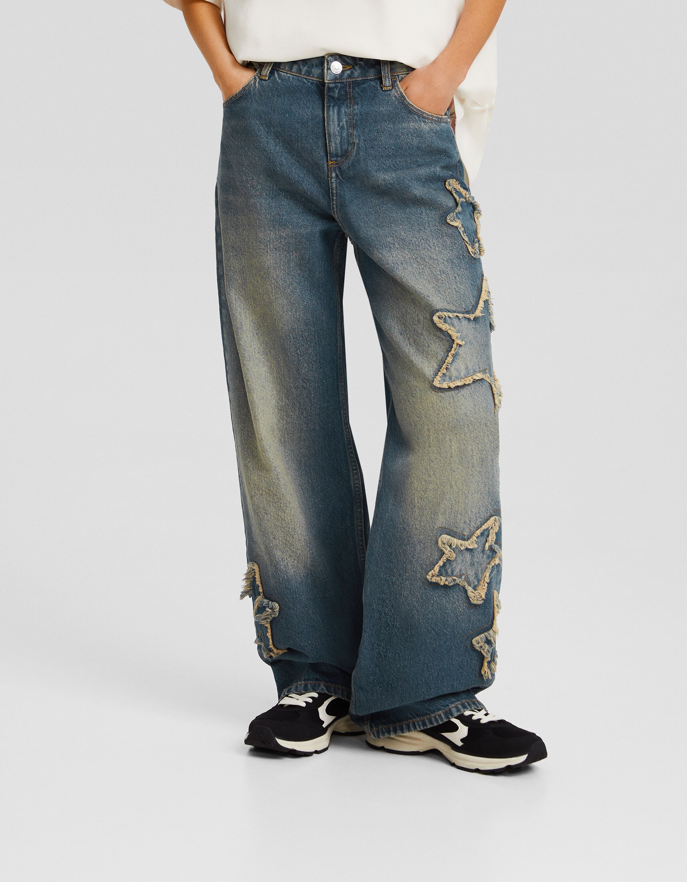 Jeans baggy parches estrellas