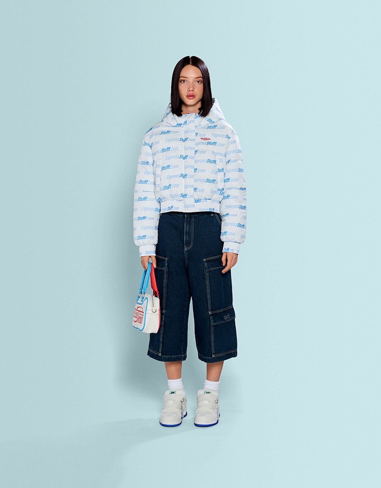 Cazadora SSSTUFFF X BERSHKA acolchada reversible capucha parche print